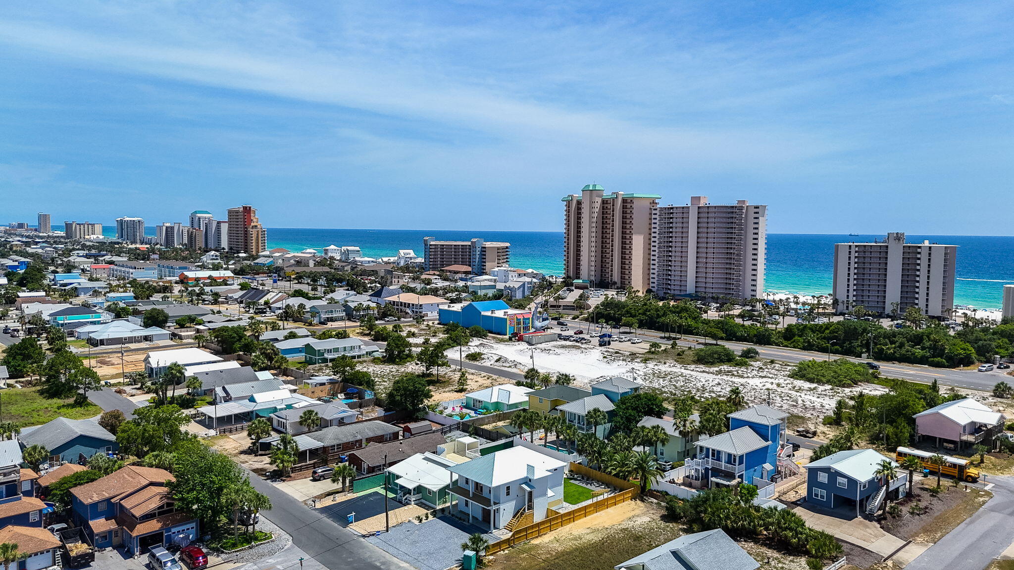 HOLIDAY BEACH UNIT 04 - Residential