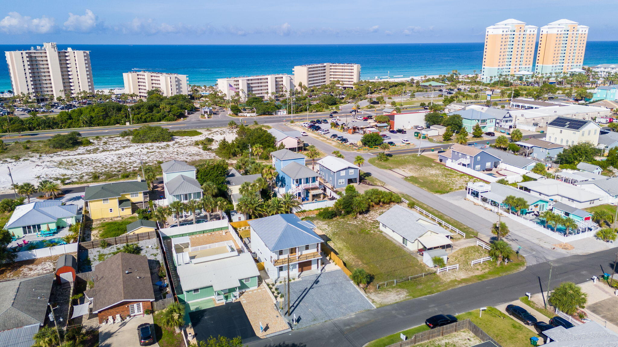 HOLIDAY BEACH UNIT 04 - Residential