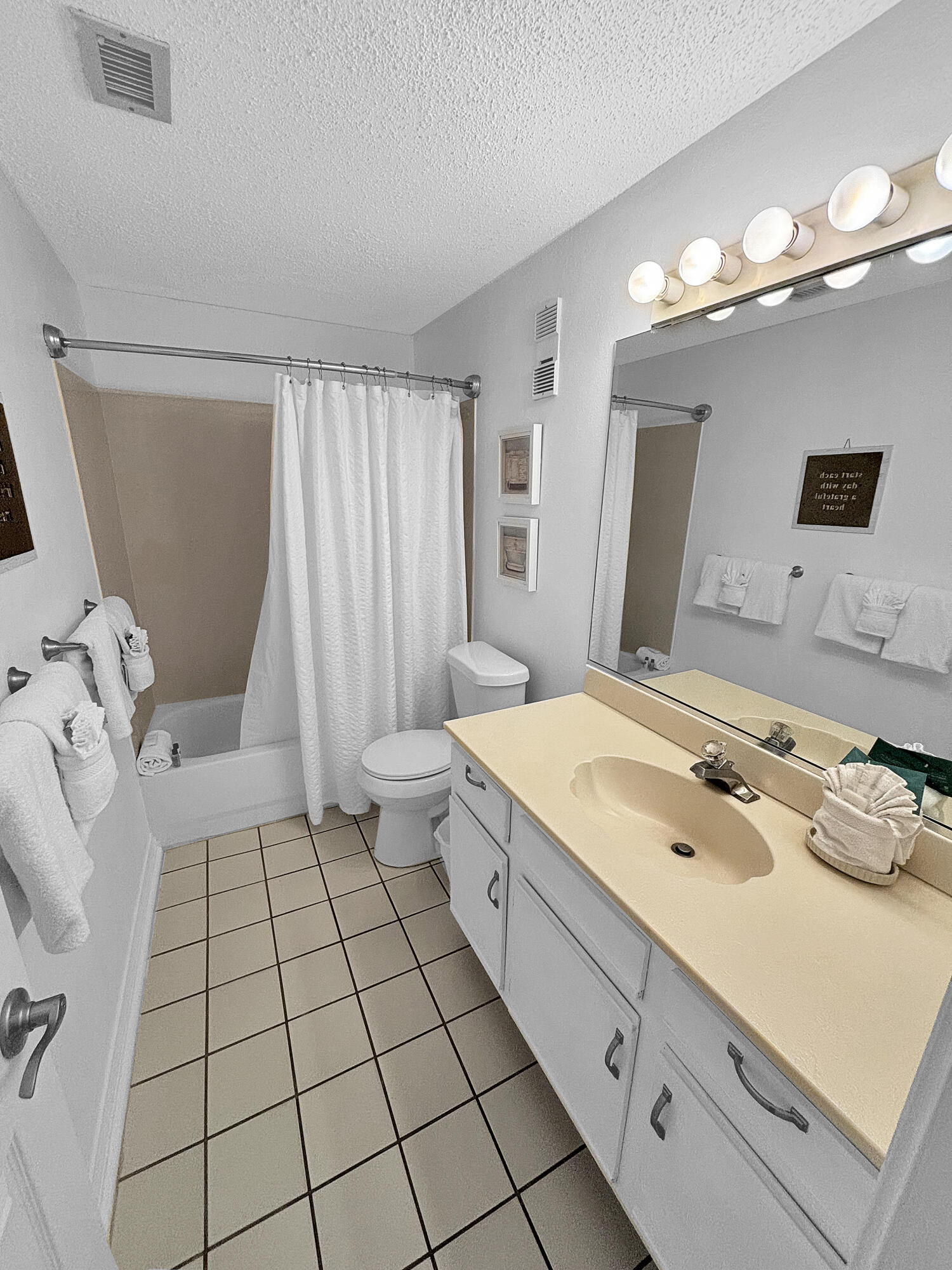 SILVER DUNES CONDO - Residential