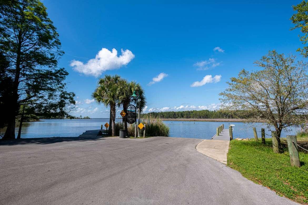 MAGNOLIA BEACH - Land