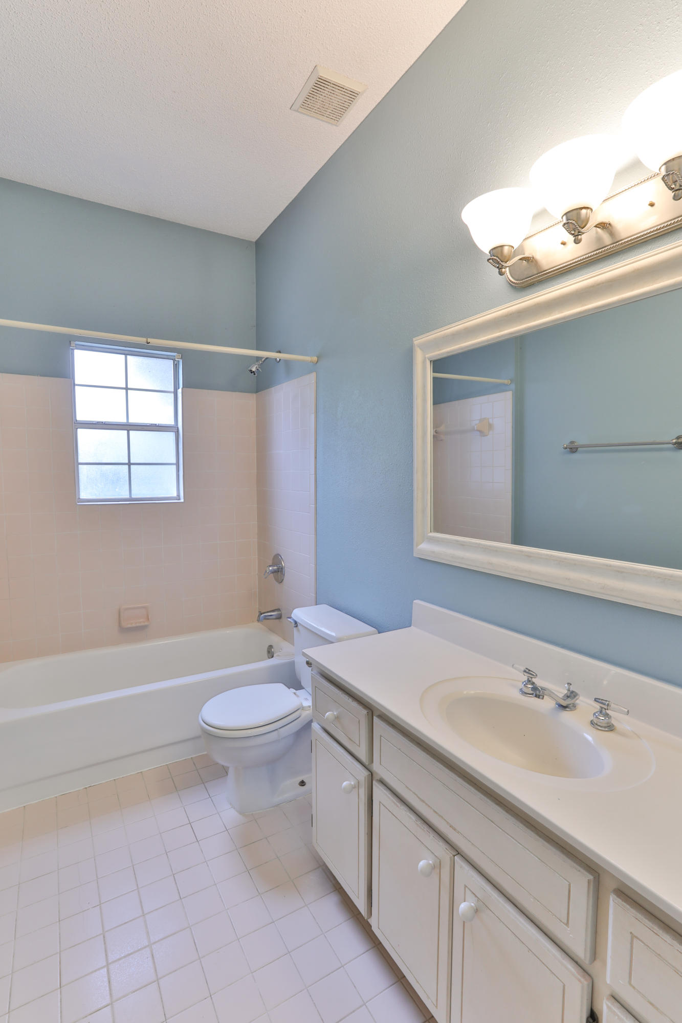 RIDGE WOOD MANOR - Residential