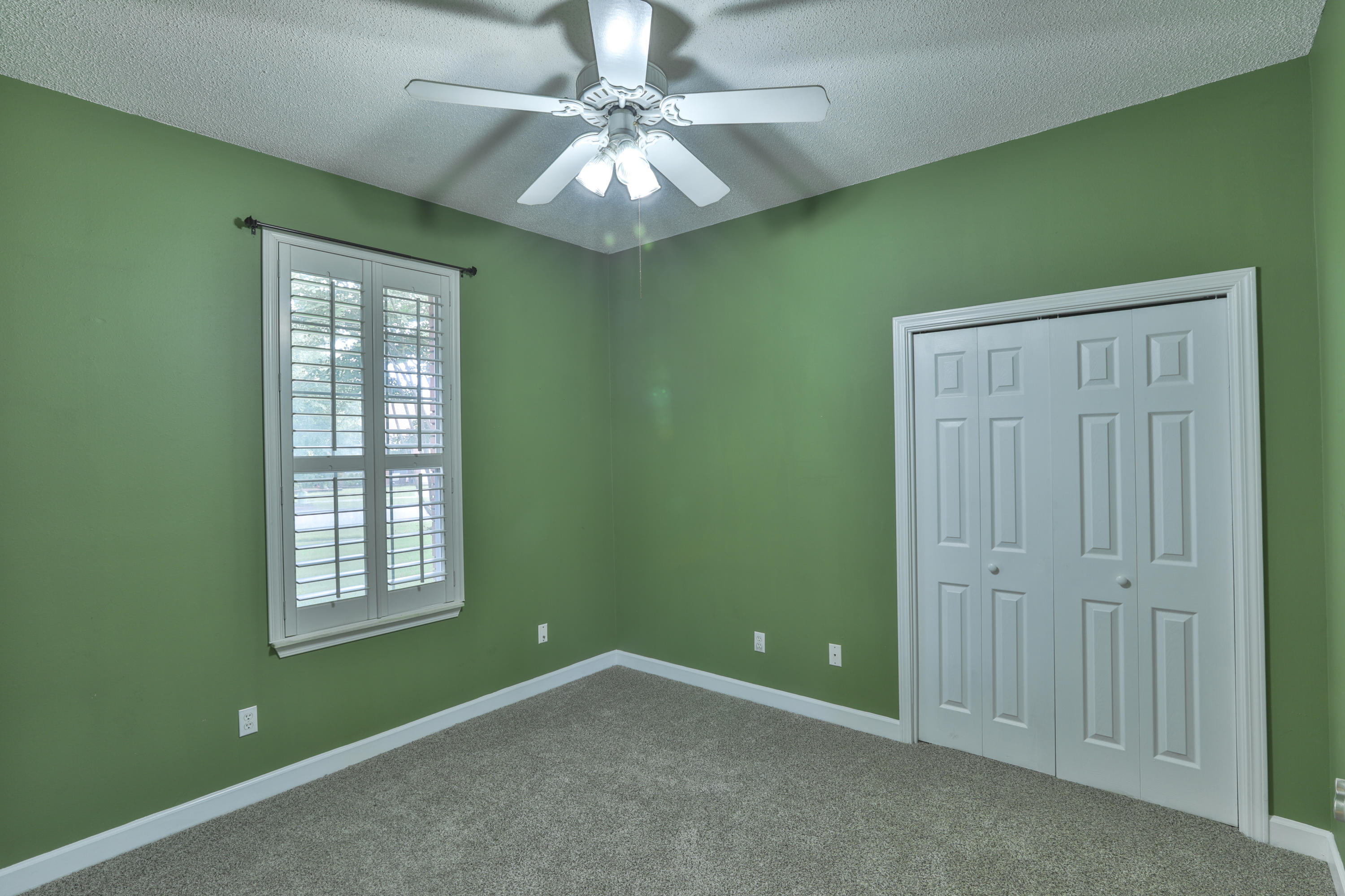 RIDGE WOOD MANOR - Residential