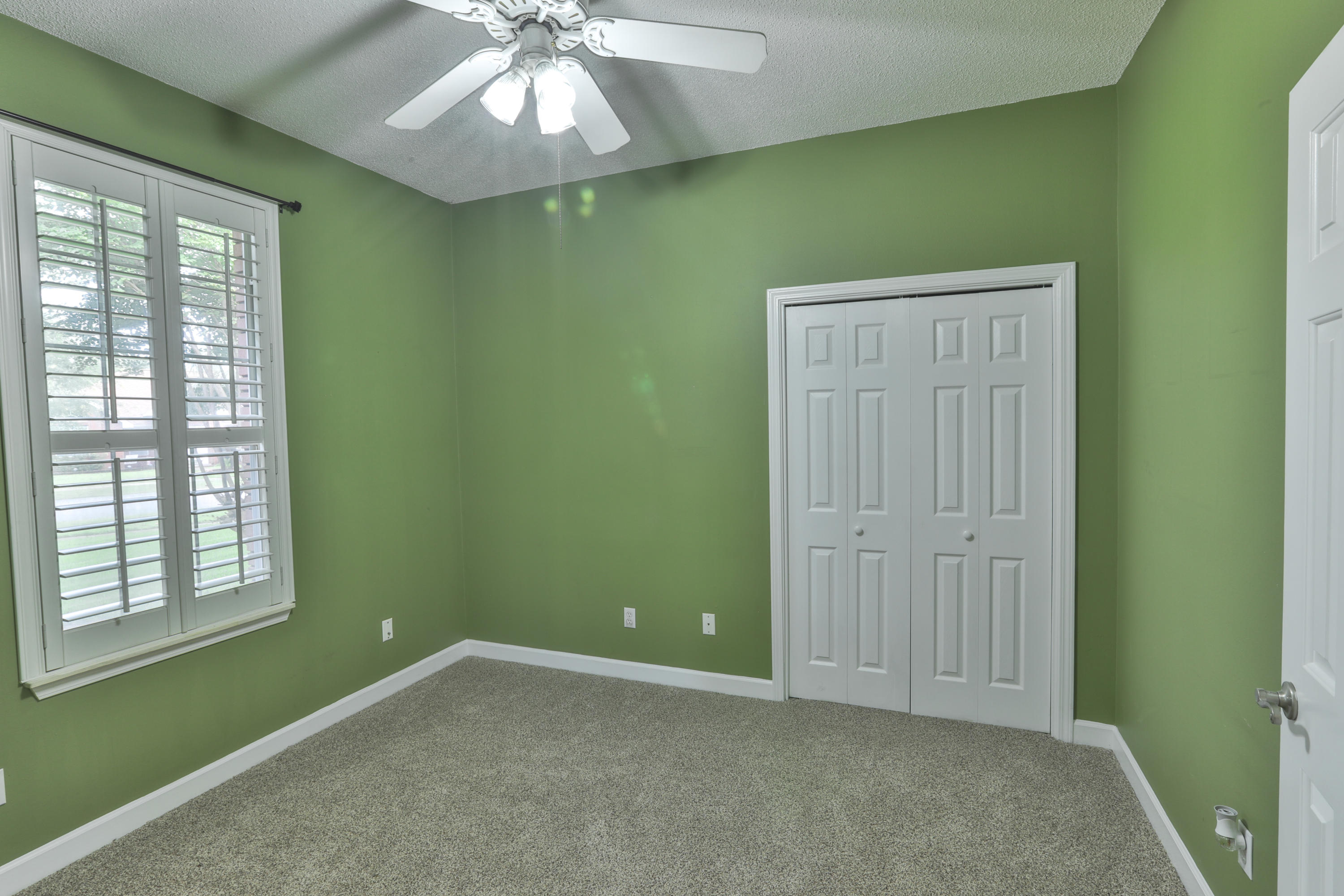 RIDGE WOOD MANOR - Residential