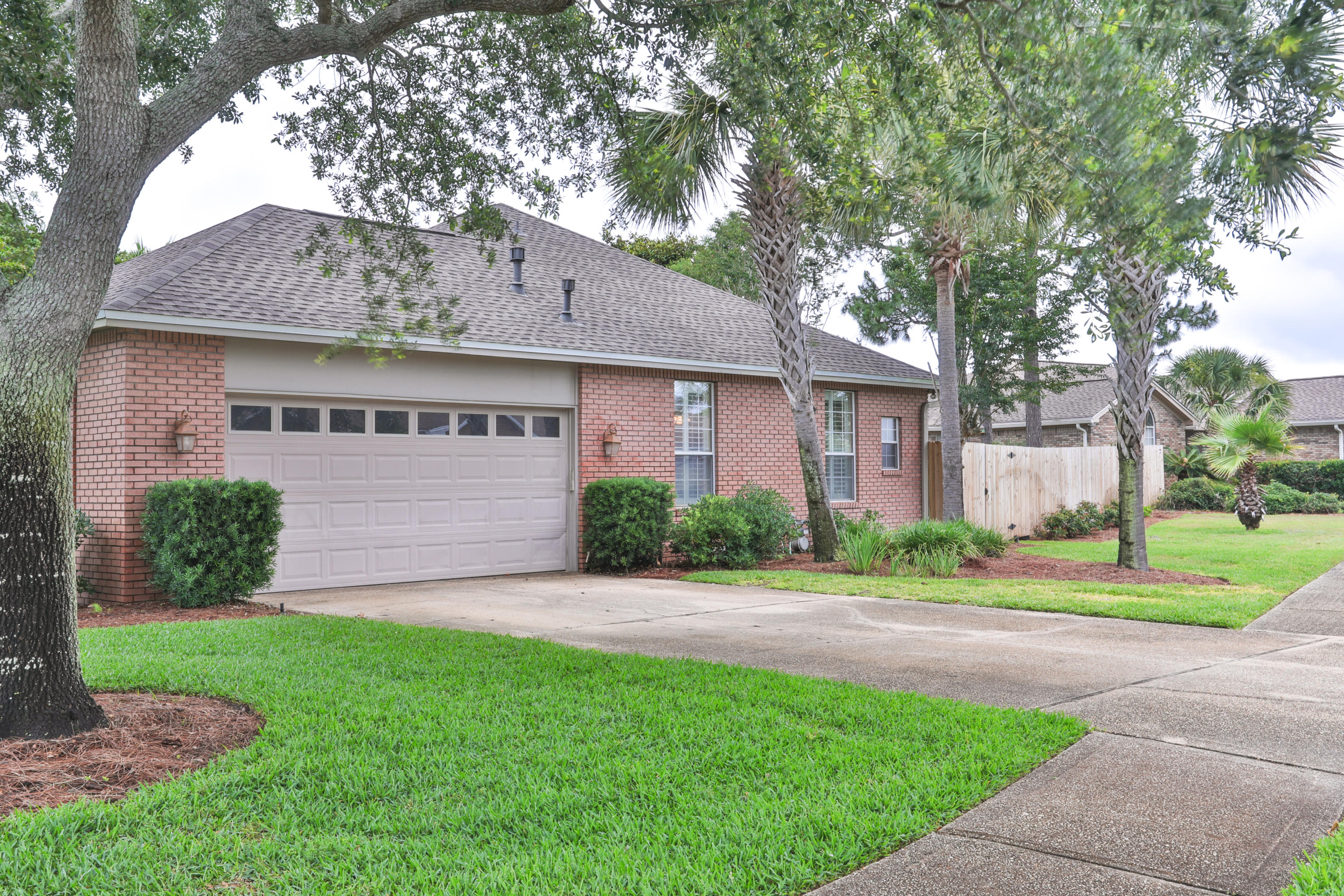 RIDGE WOOD MANOR - Residential