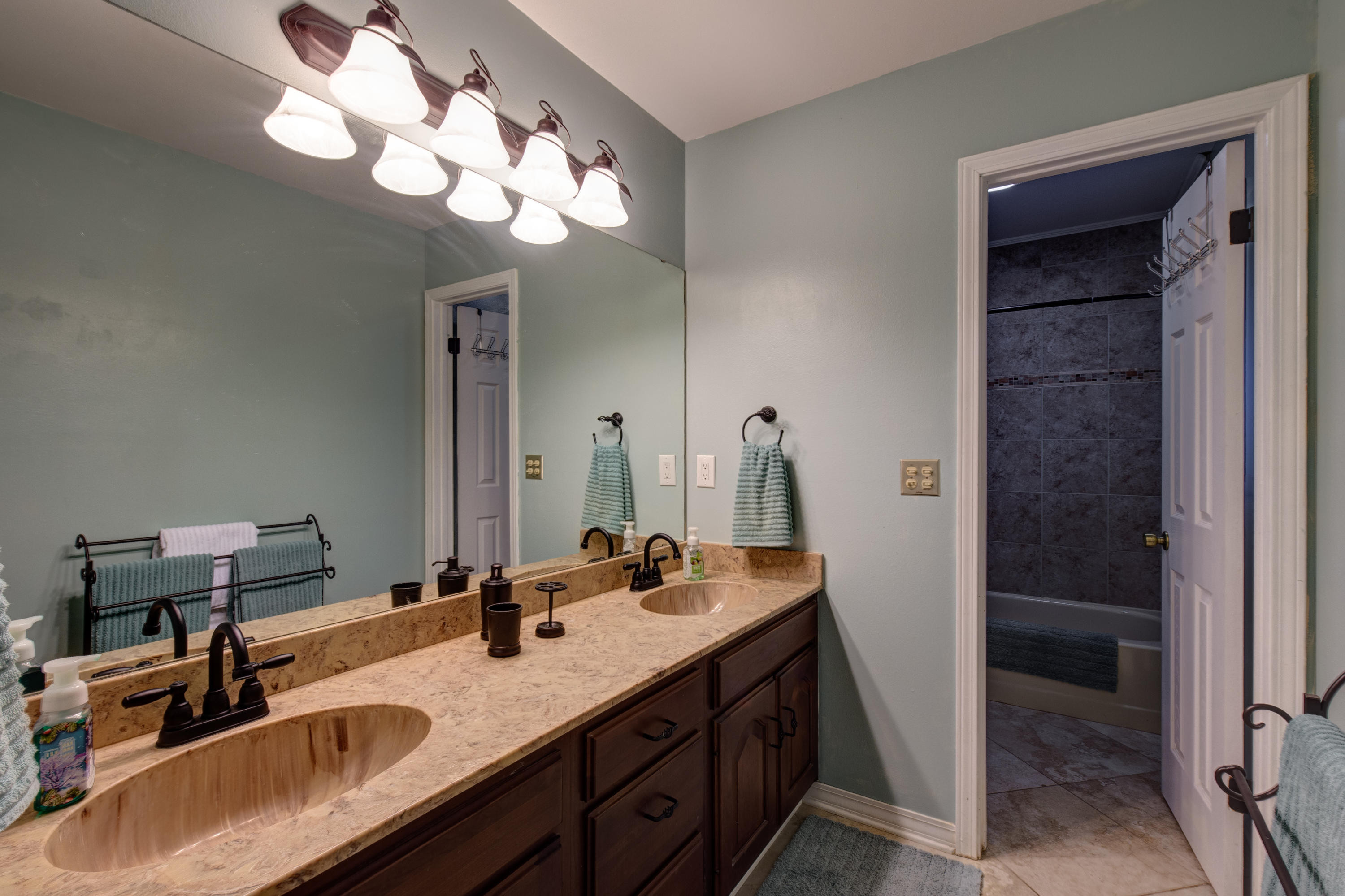 WINDWARD PH II - Residential