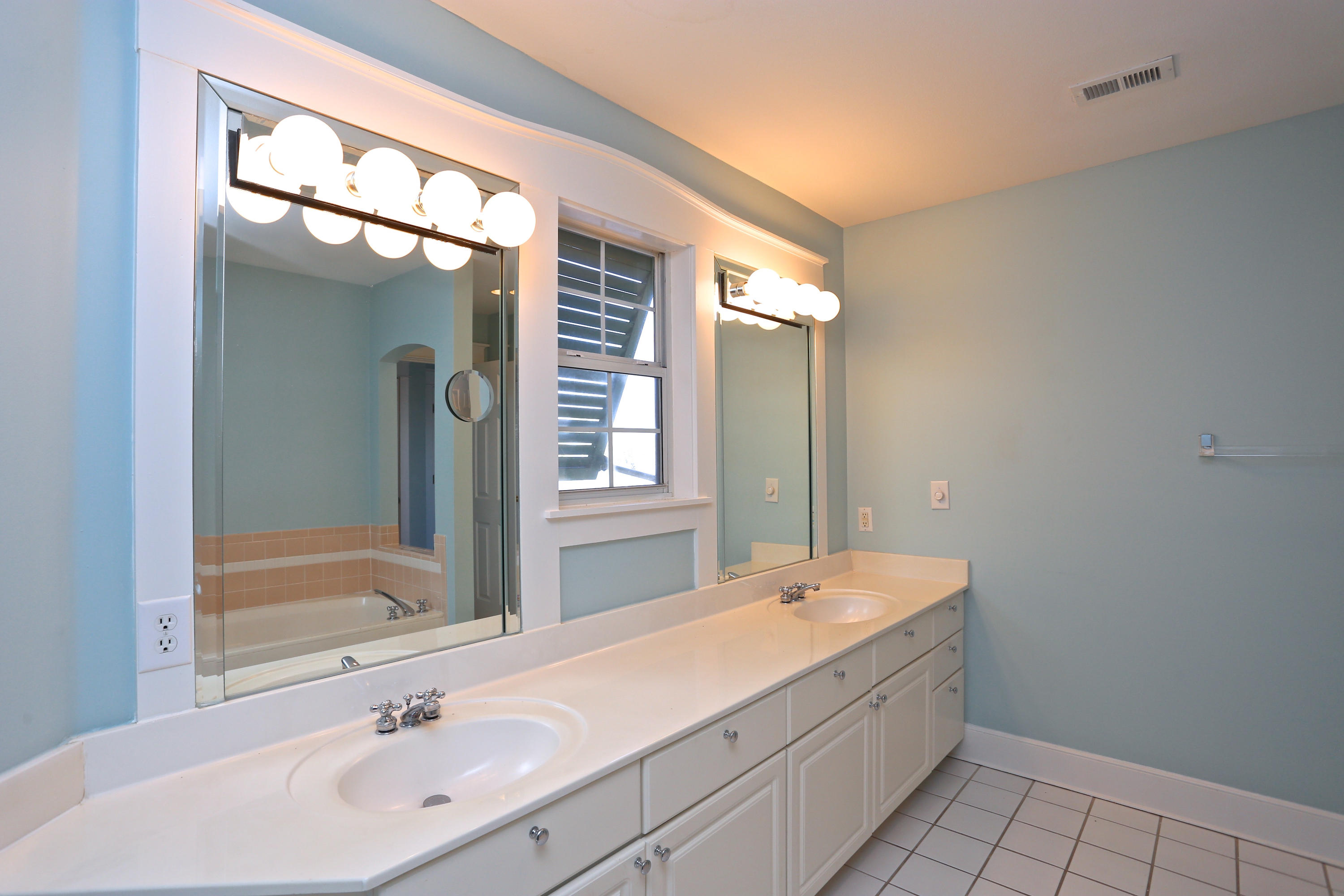 GRAND HARBOUR - Residential