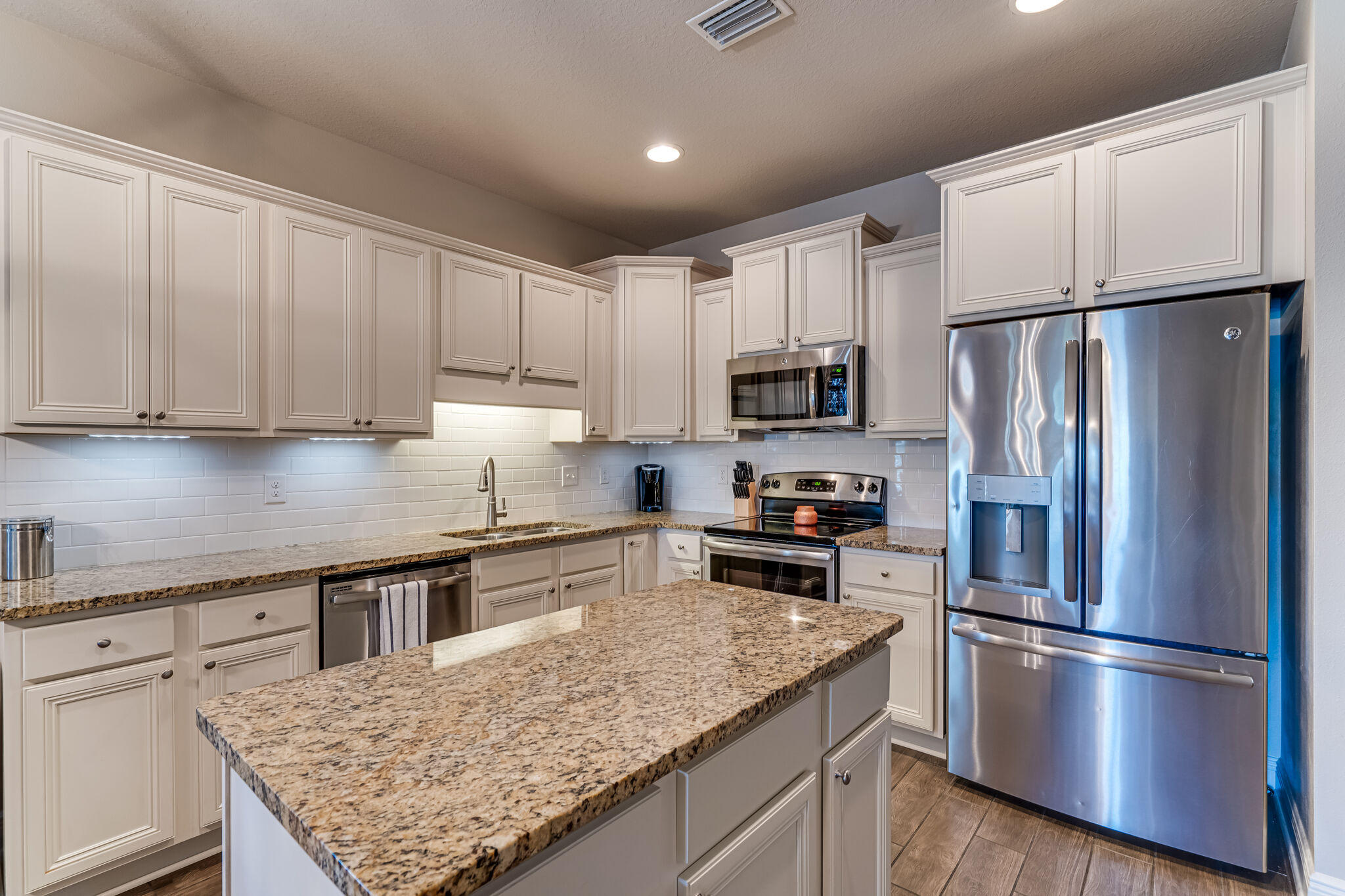 DRIFTWOOD ESTATES - Residential