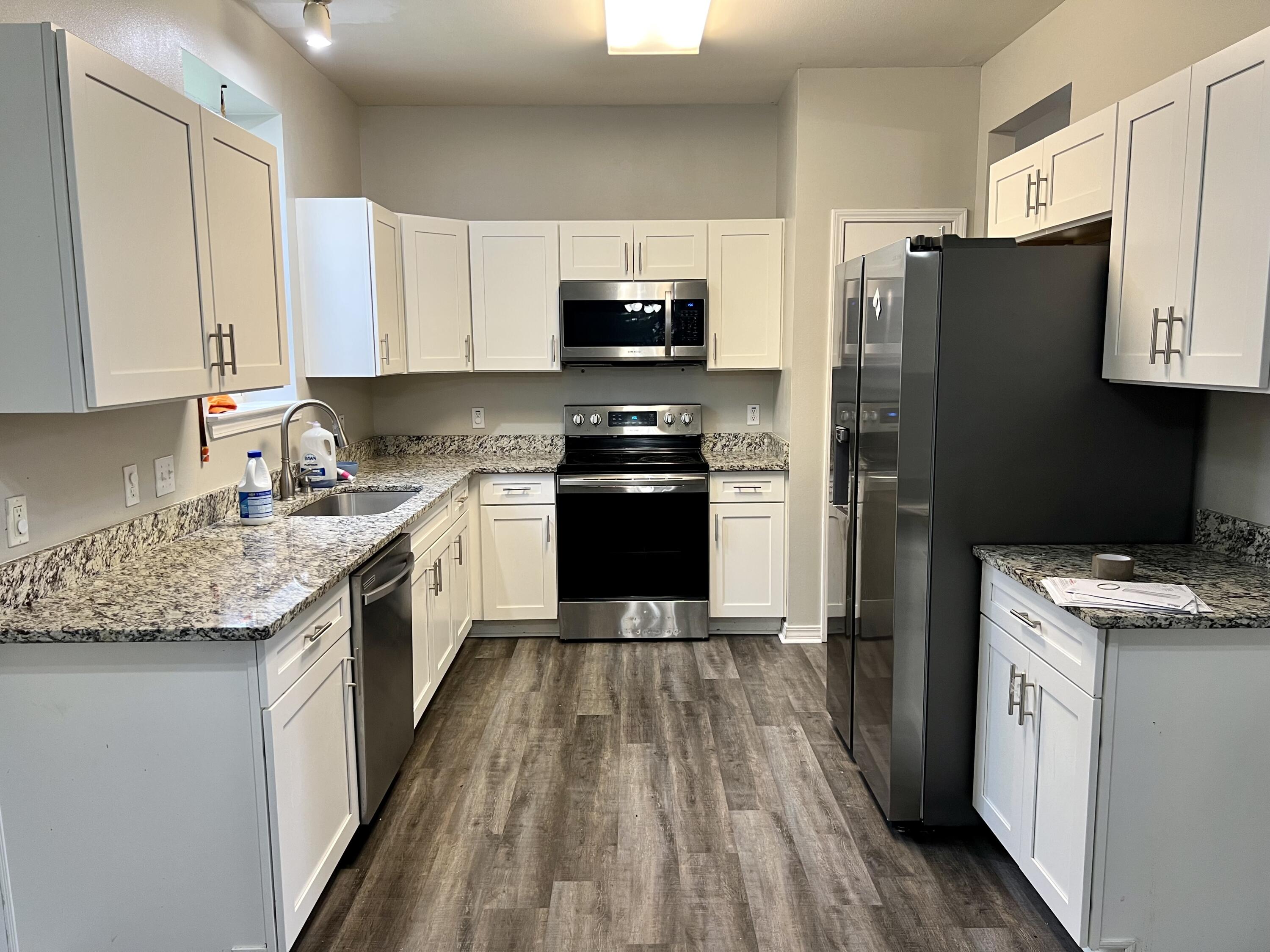 SANDY RIDGE ESTATES - Residential Lease