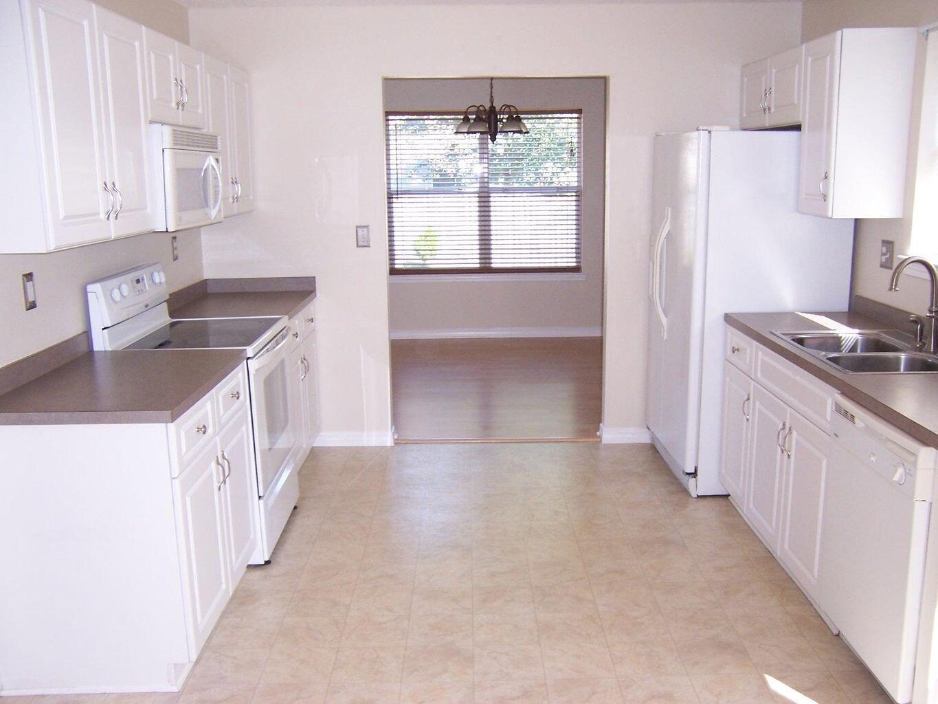 RIVERCHASE S/D PH 3 - Residential