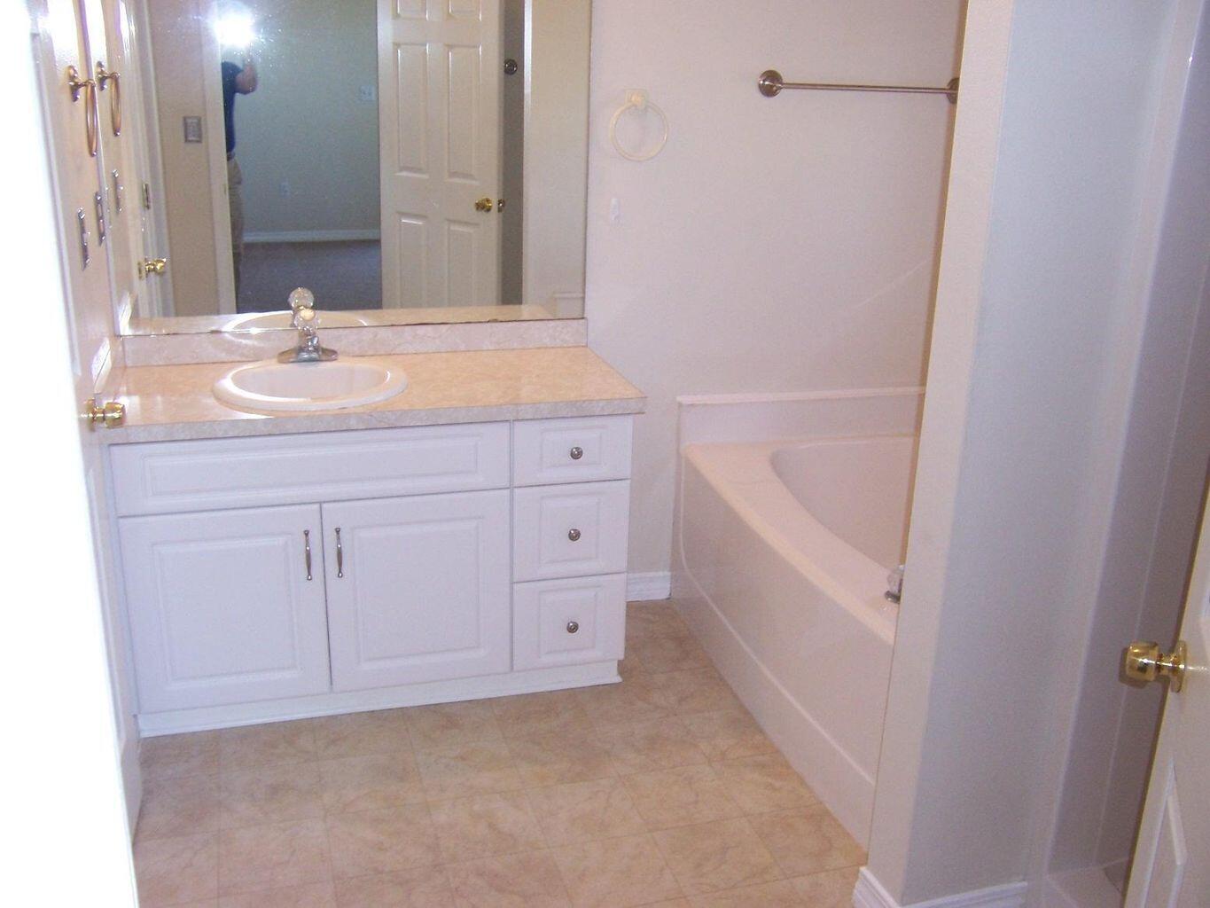 RIVERCHASE S/D PH 3 - Residential