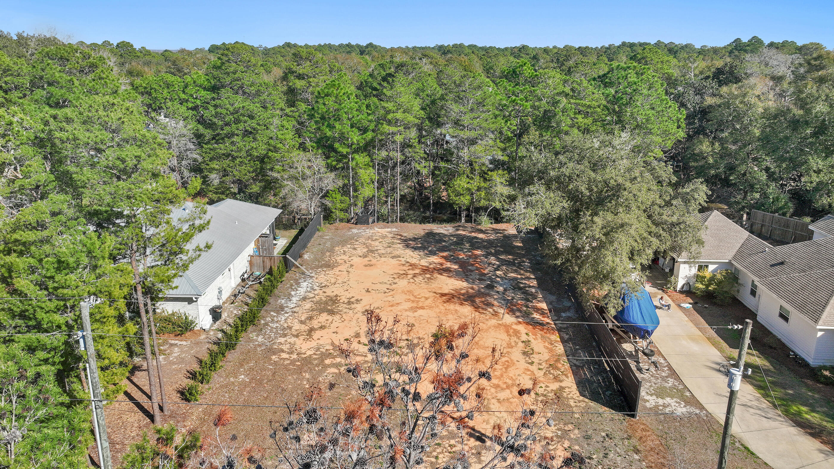 DAUGHETTES AMENDED - Land