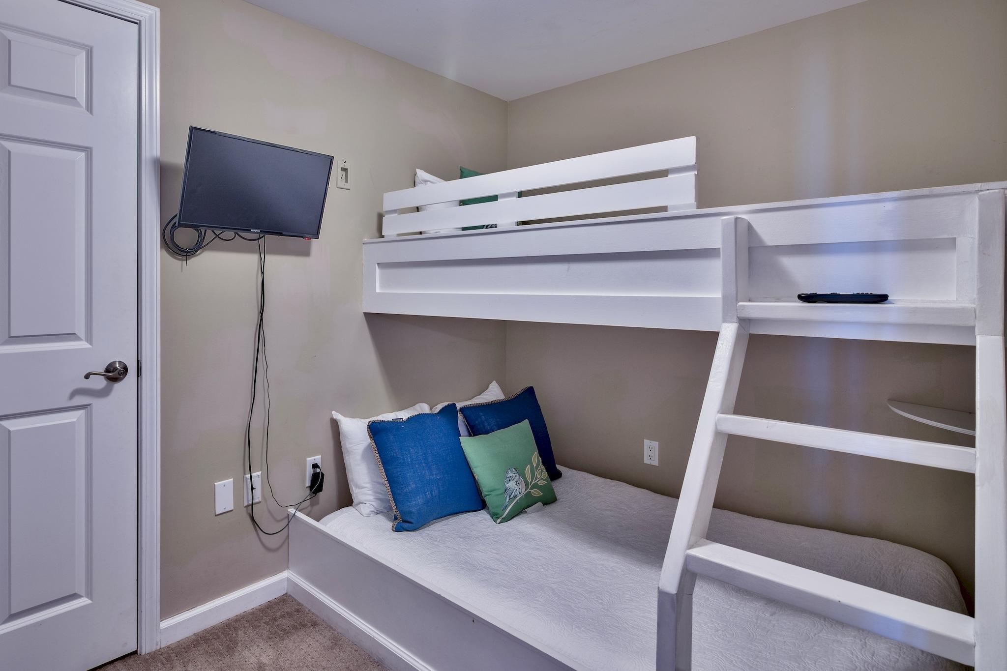 THE PALMS OF DESTIN - Residential