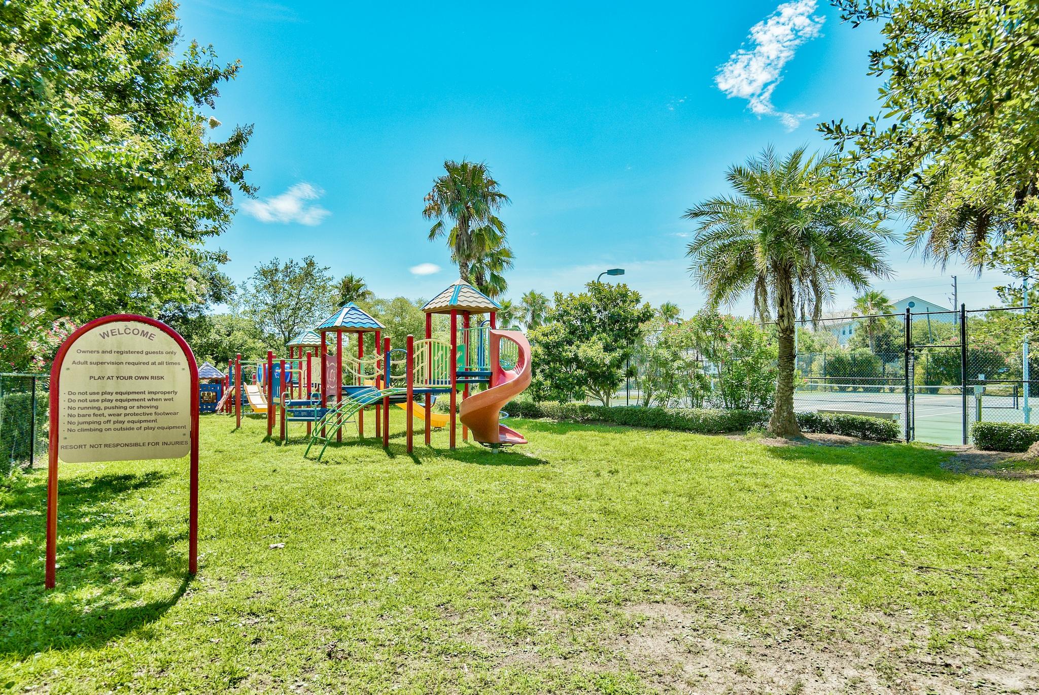 THE PALMS OF DESTIN - Residential