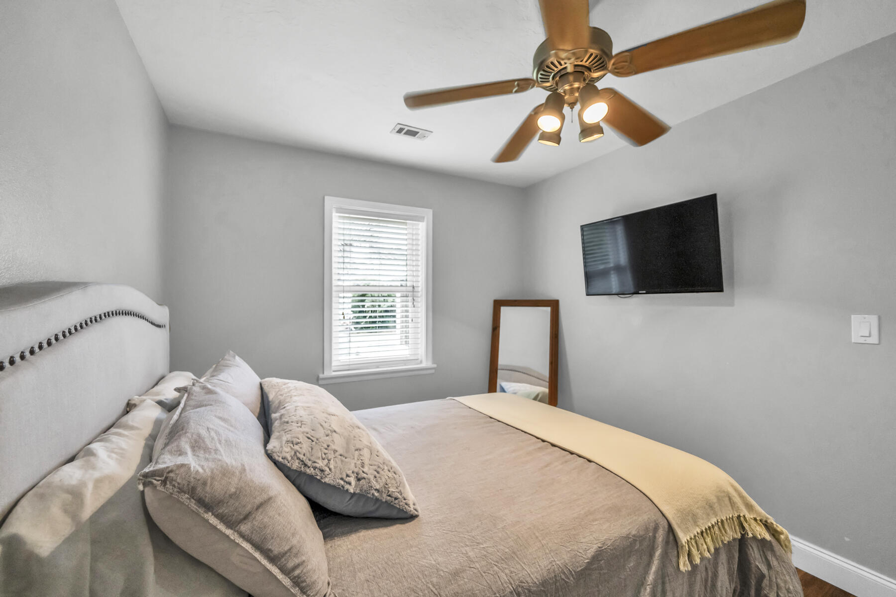 WYNNEHAVEN BEACH ESTATES - Residential