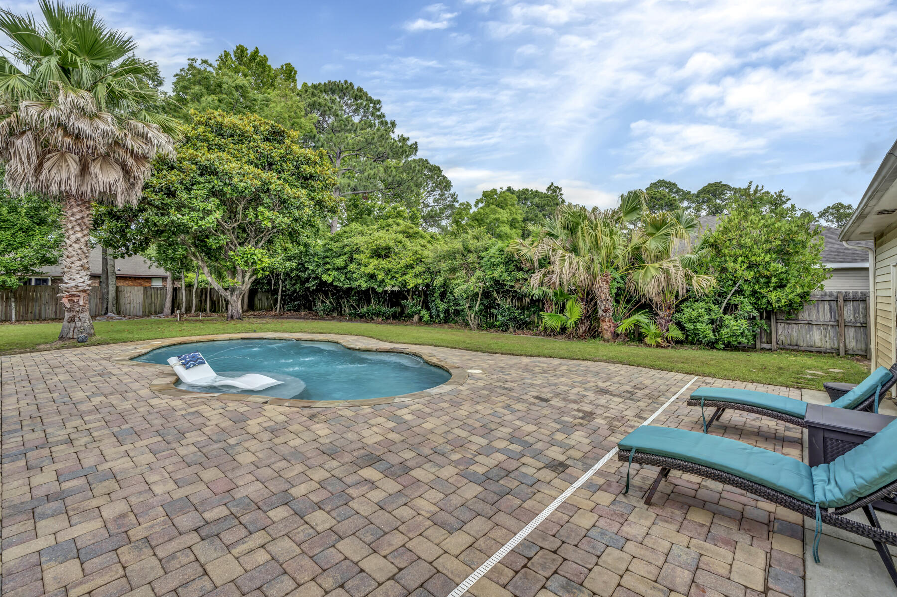 WYNNEHAVEN BEACH ESTATES - Residential