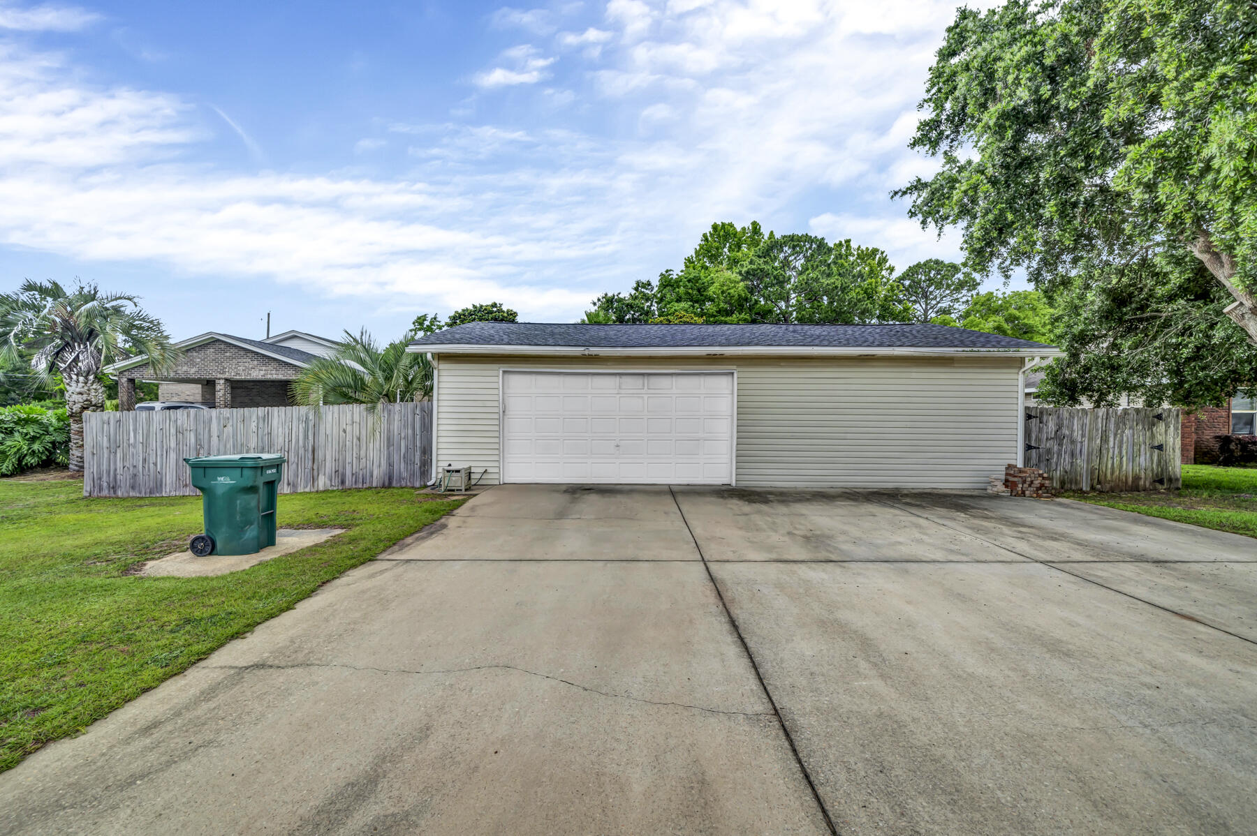 WYNNEHAVEN BEACH ESTATES - Residential
