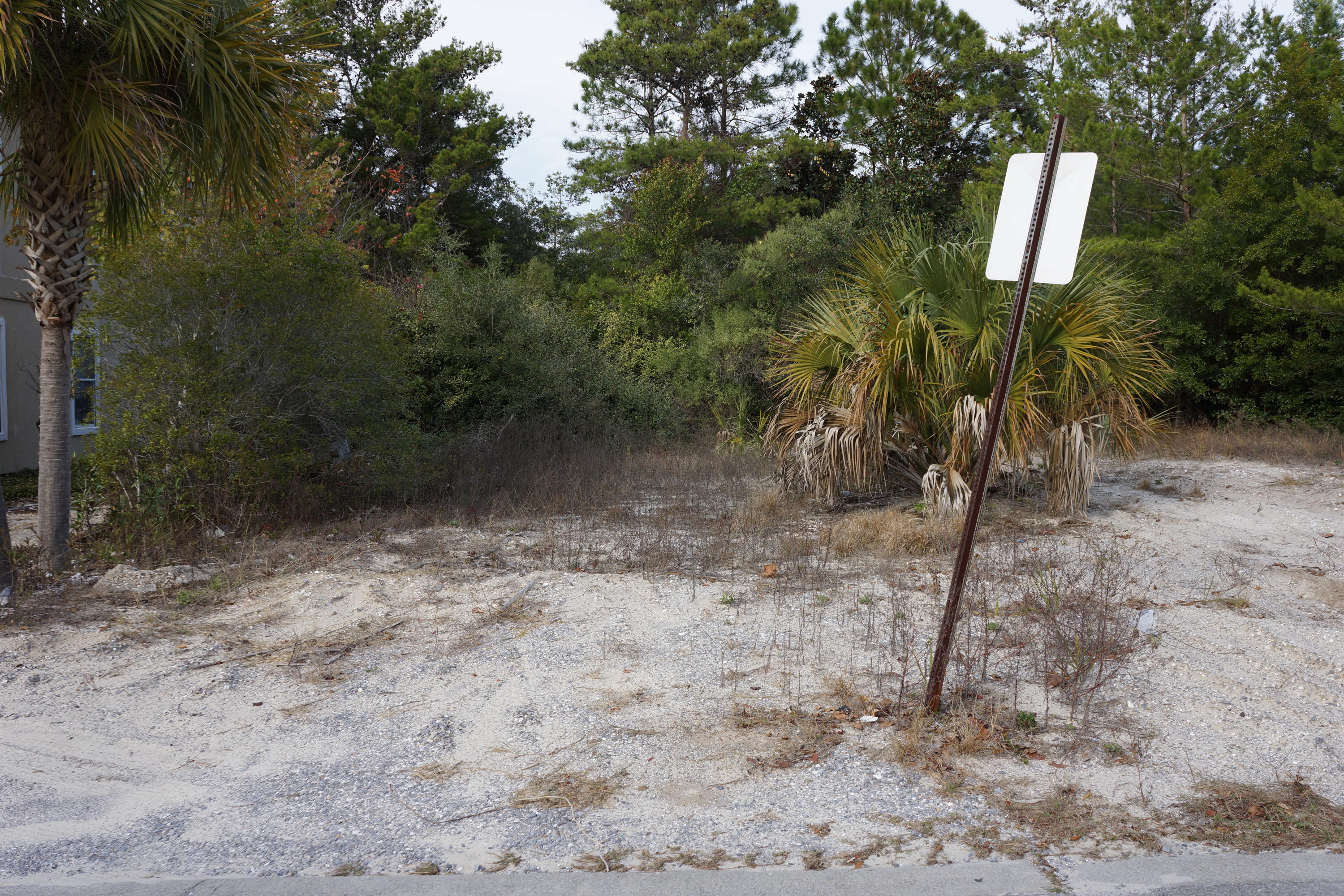 BLUE GULF RESORT - Land