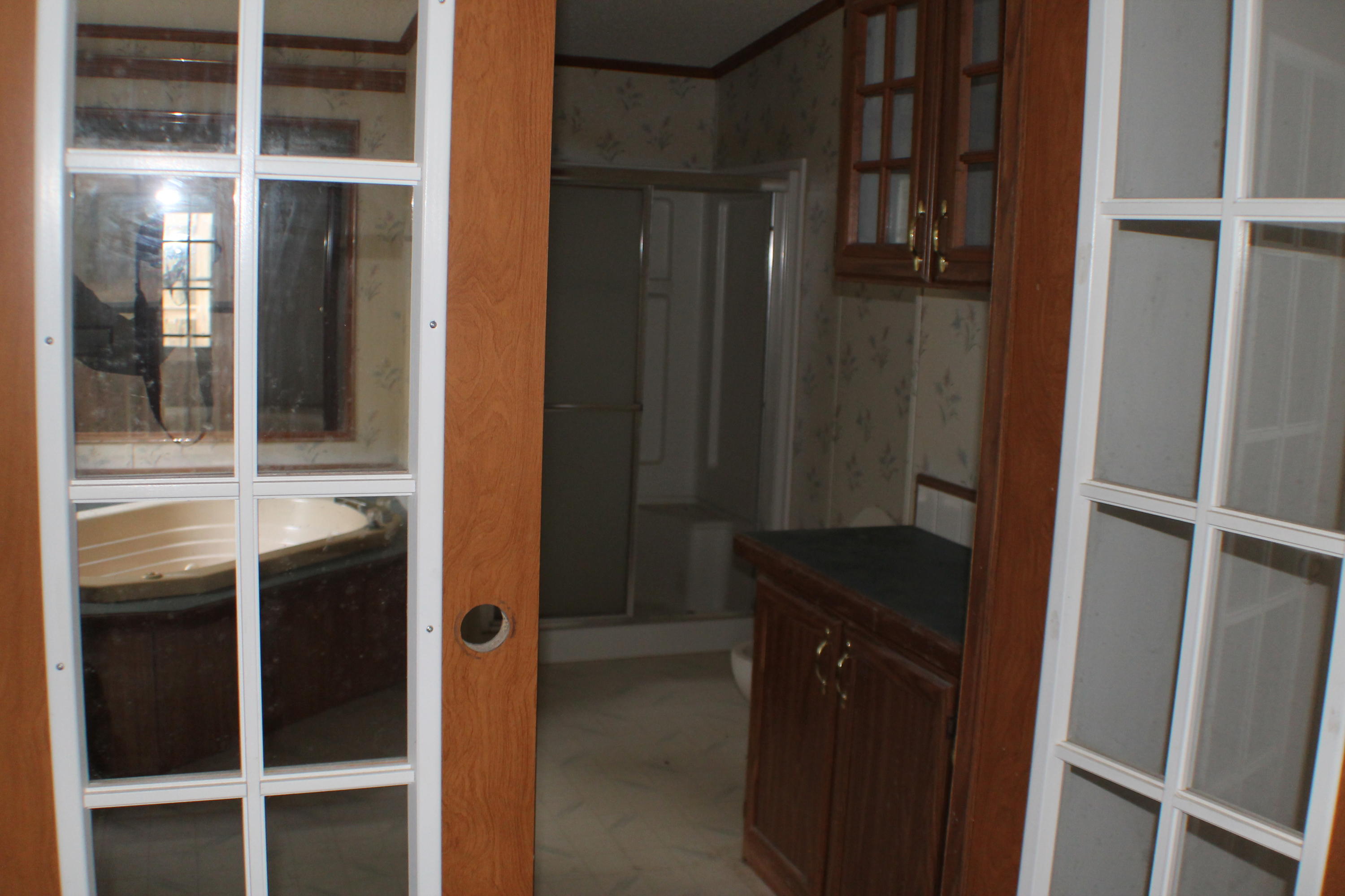 METES & BOUNDS - Land