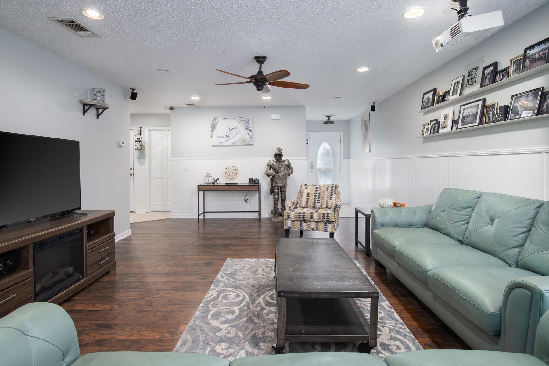 VINEYARD THE - Residential