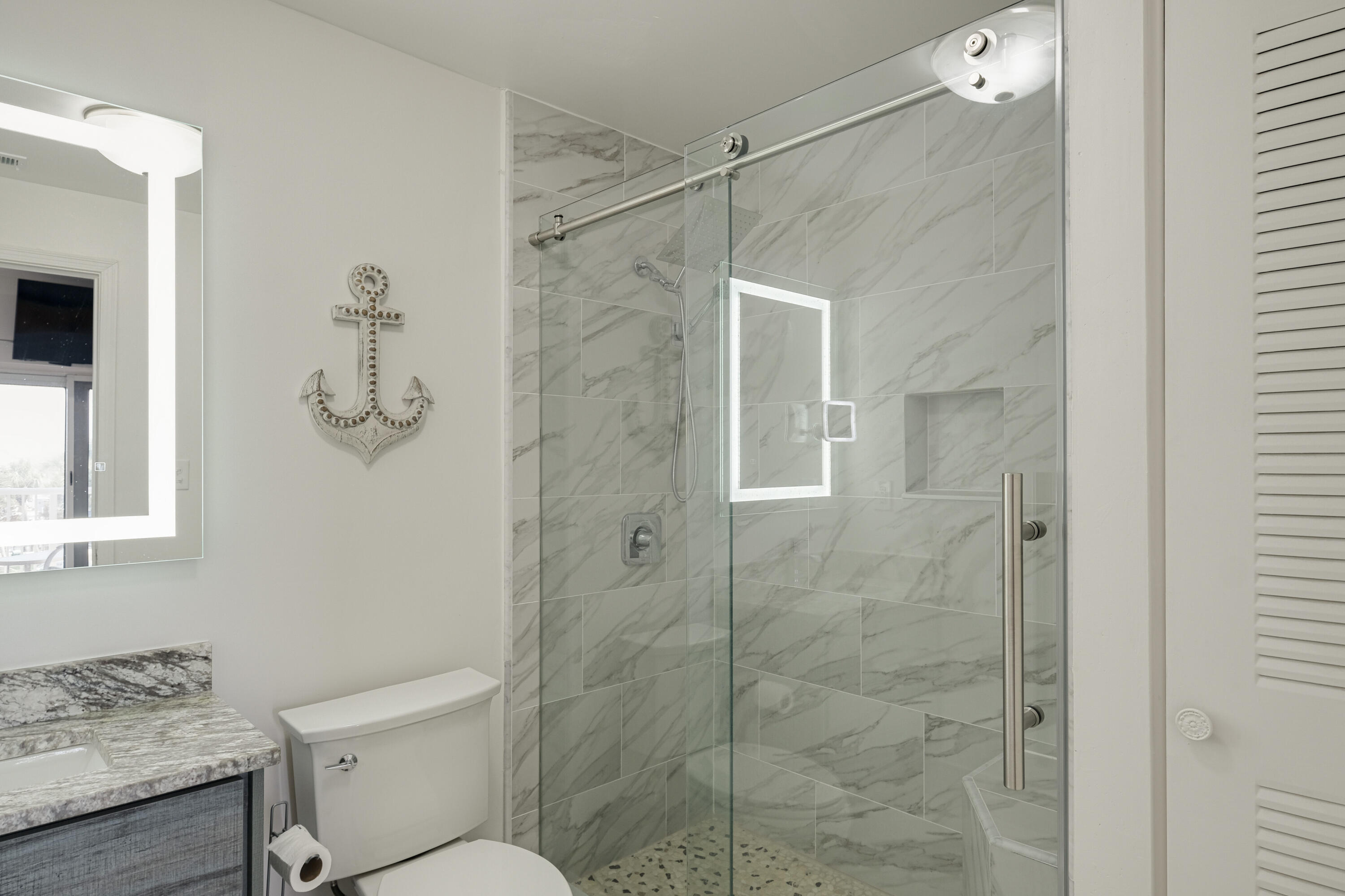 SUN KING TOWERS PH 1 - Residential