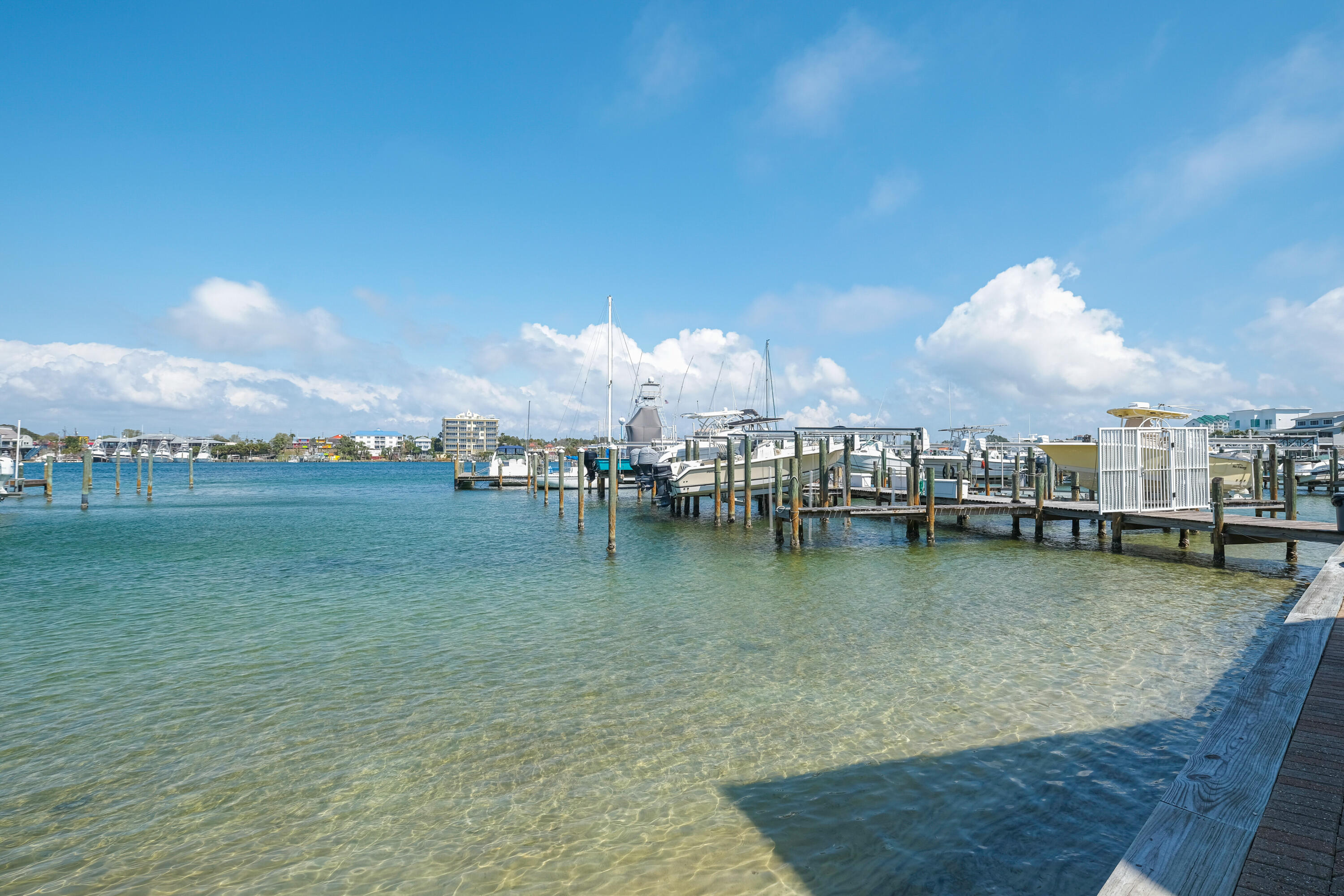 SUN KING TOWERS PH 1 - Residential