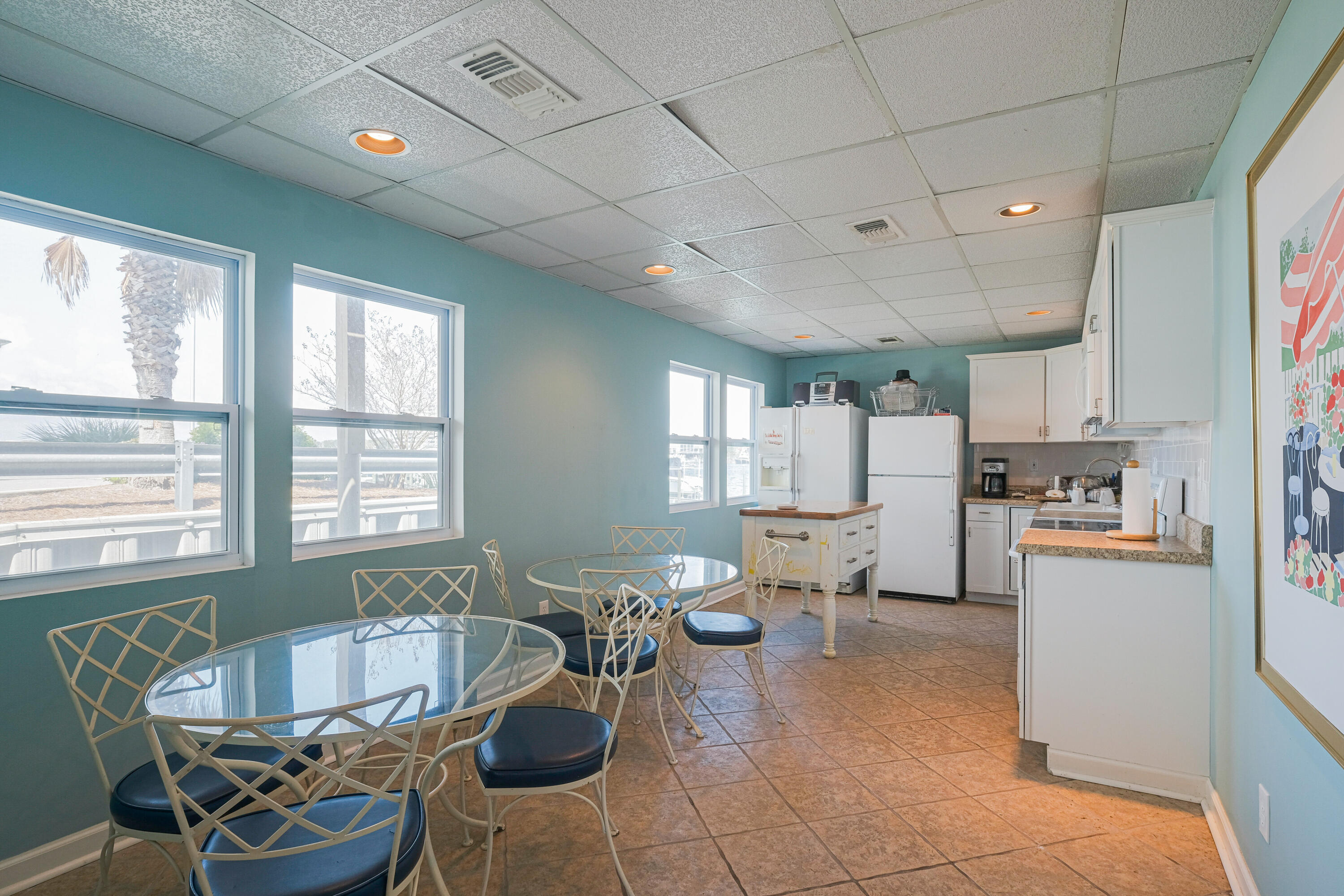 SUN KING TOWERS PH 1 - Residential