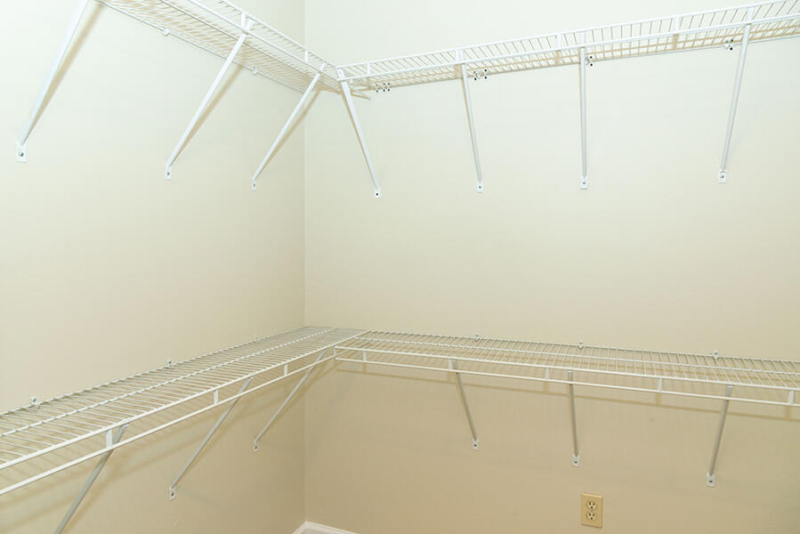 PINE MEADOWS 2ND ADDN - Residential Lease