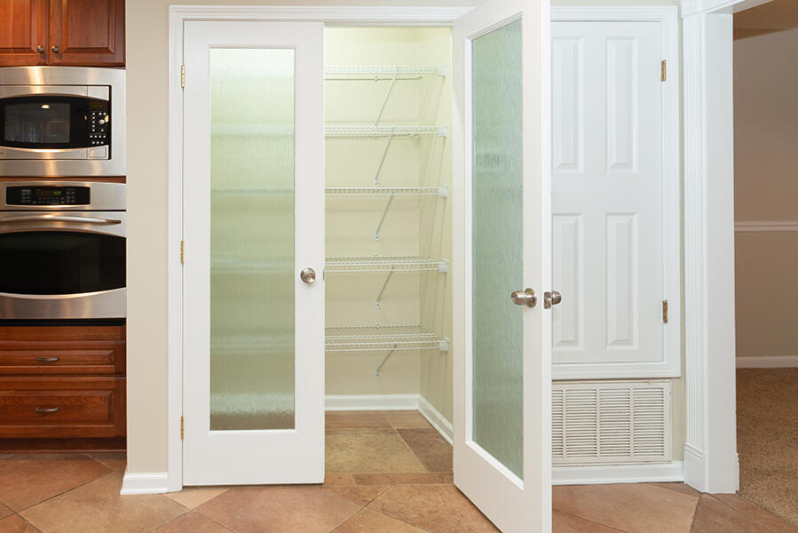 PINE MEADOWS 2ND ADDN - Residential Lease