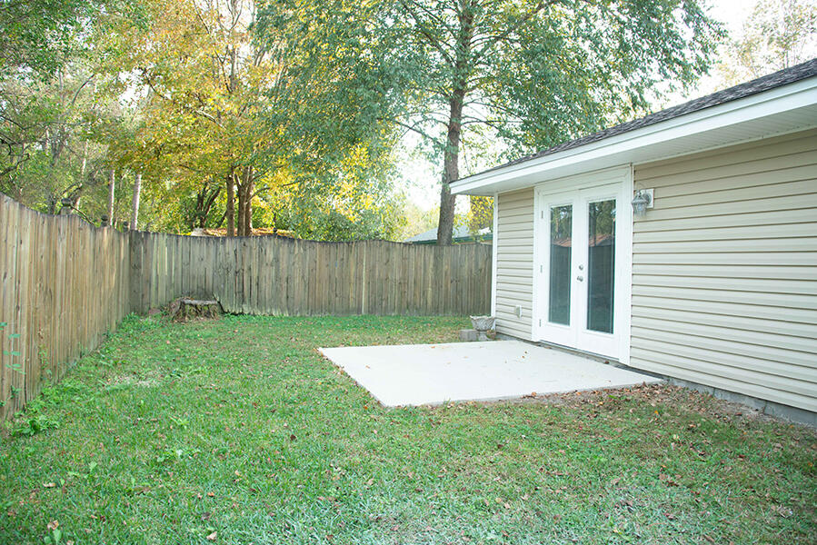 PINE MEADOWS 2ND ADDN - Residential Lease