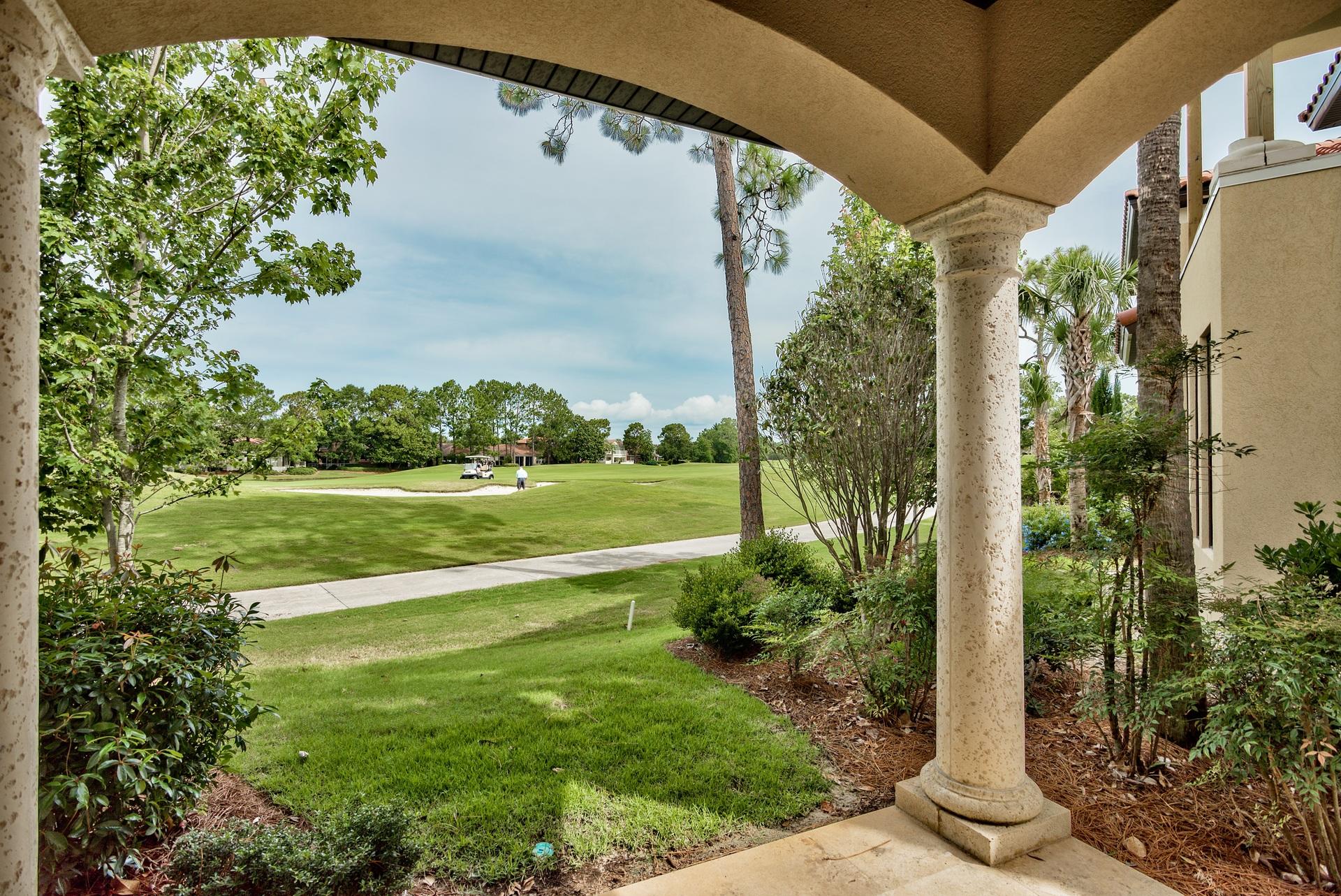 Villa Lago - Residential