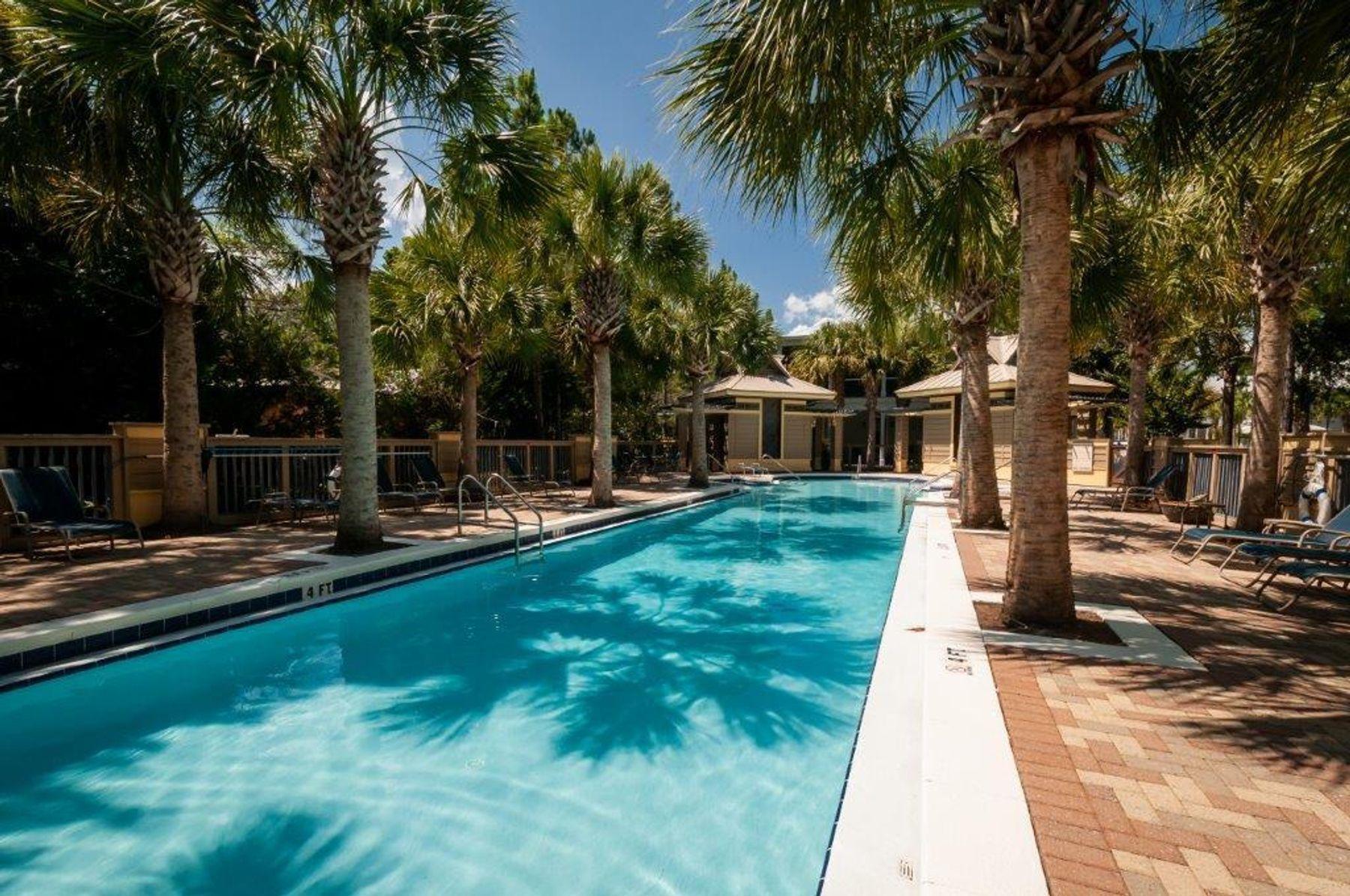 COTTAGES AT EASTERN LAKE - Land