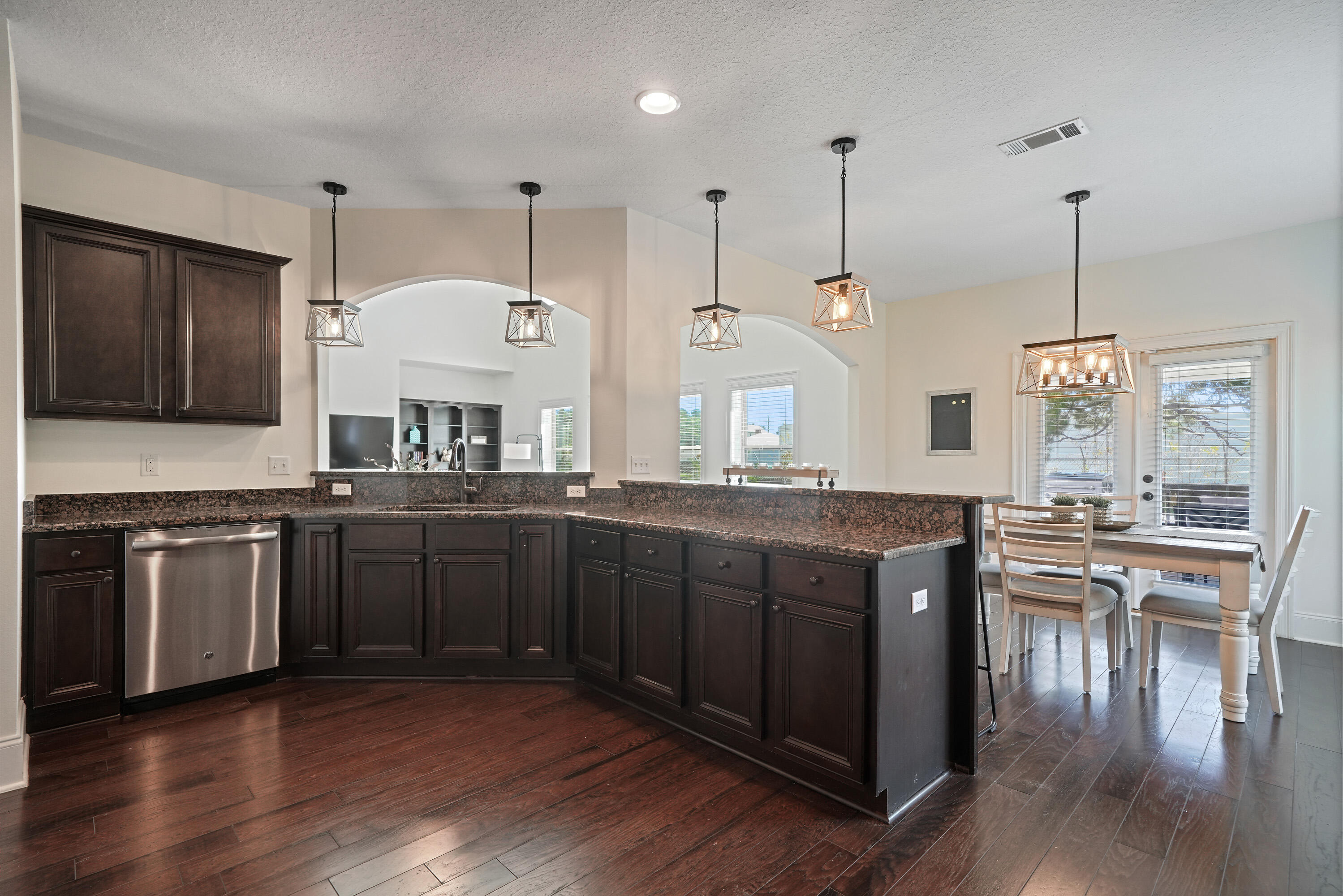CYPRESS BREEZE PLANTATION - Residential