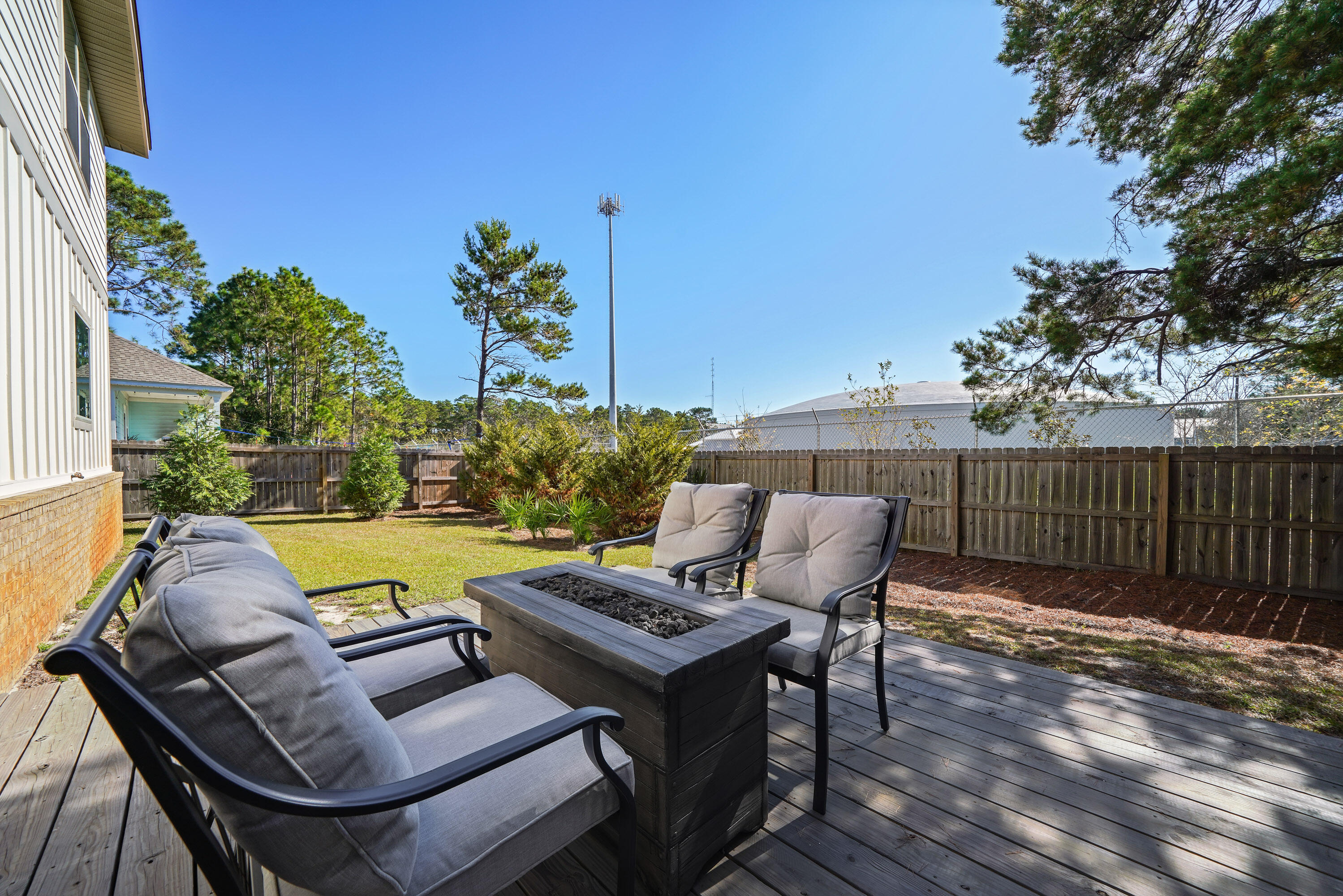 CYPRESS BREEZE PLANTATION - Residential