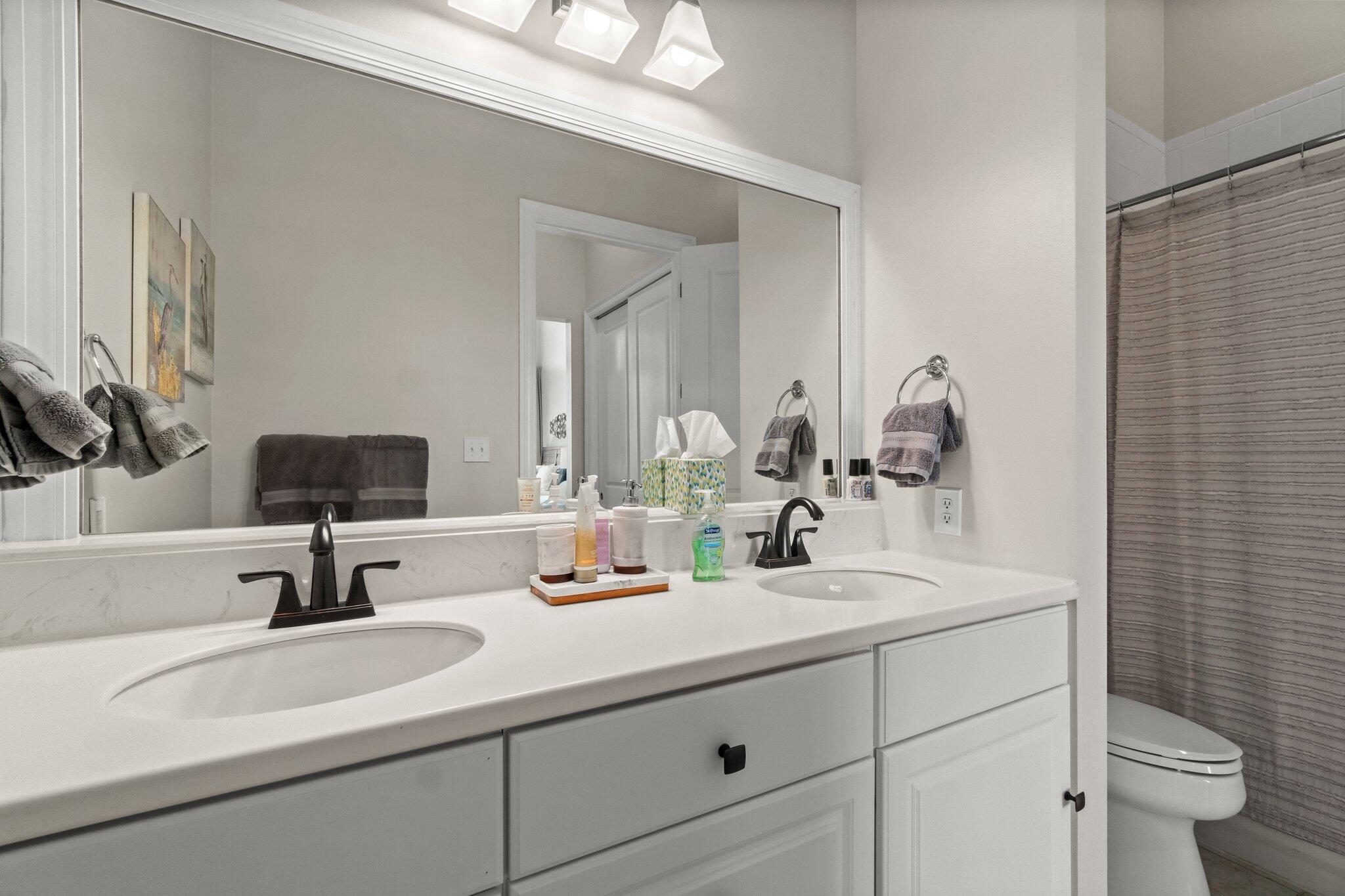 MARINA LANDING - Residential