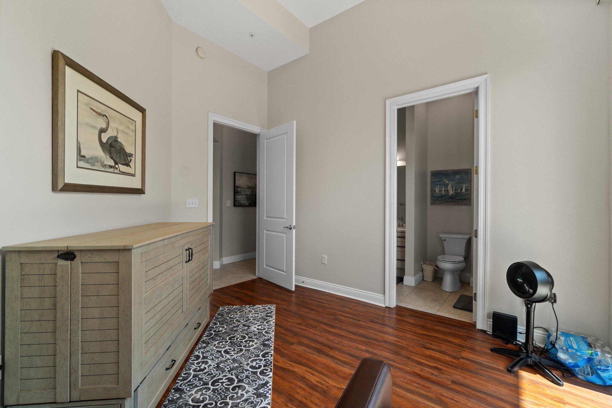 MARINA LANDING - Residential