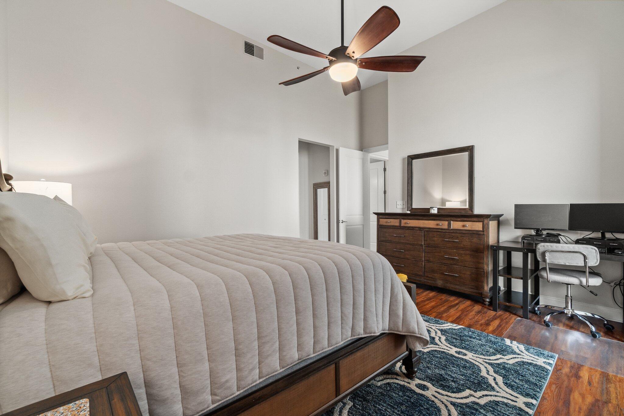 MARINA LANDING - Residential