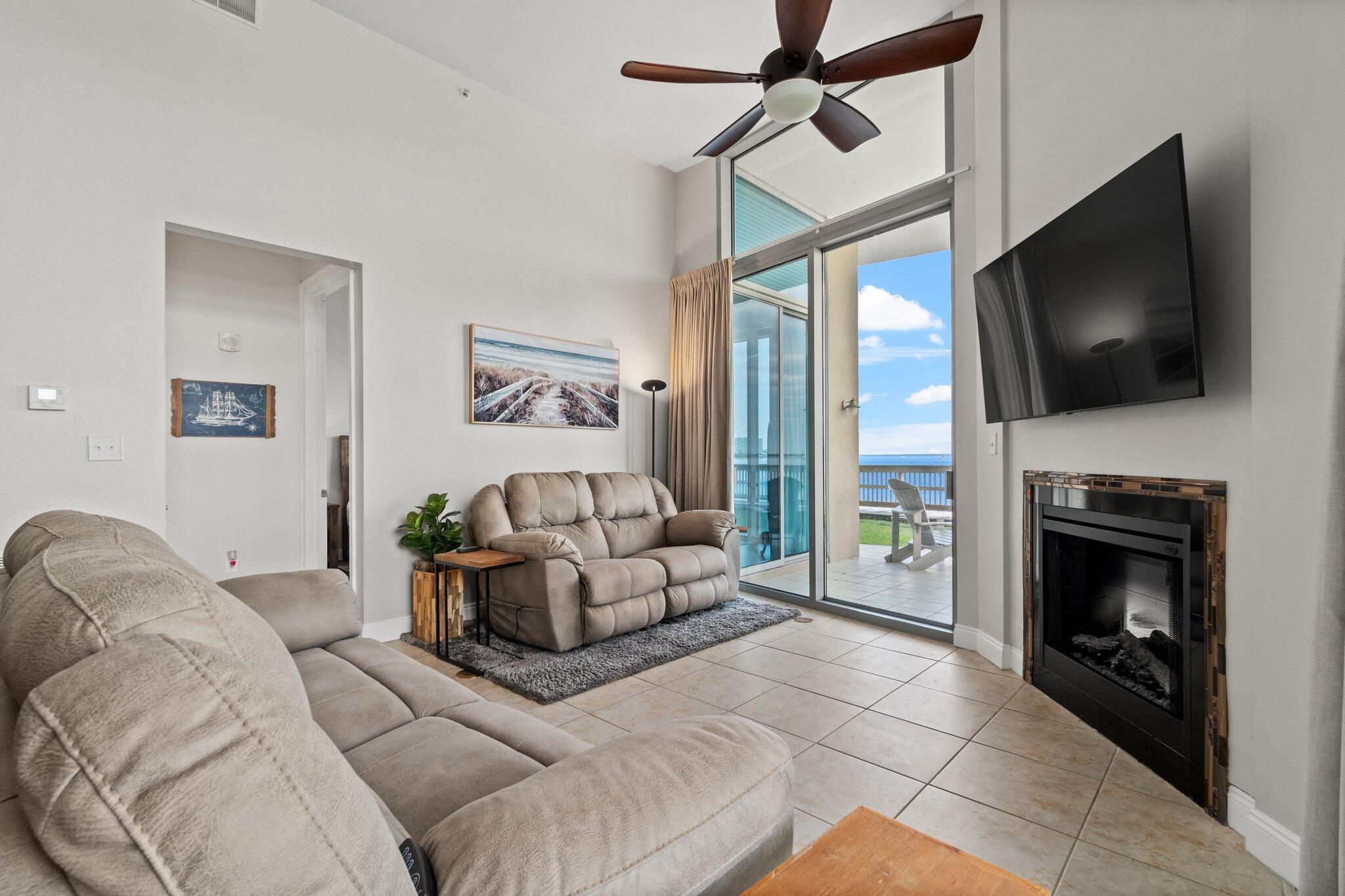 MARINA LANDING - Residential