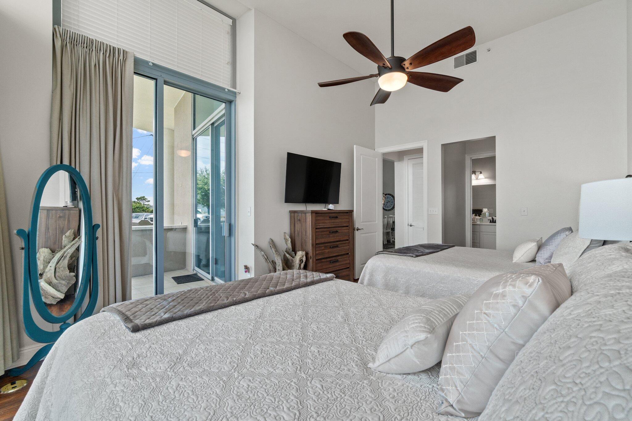 MARINA LANDING - Residential