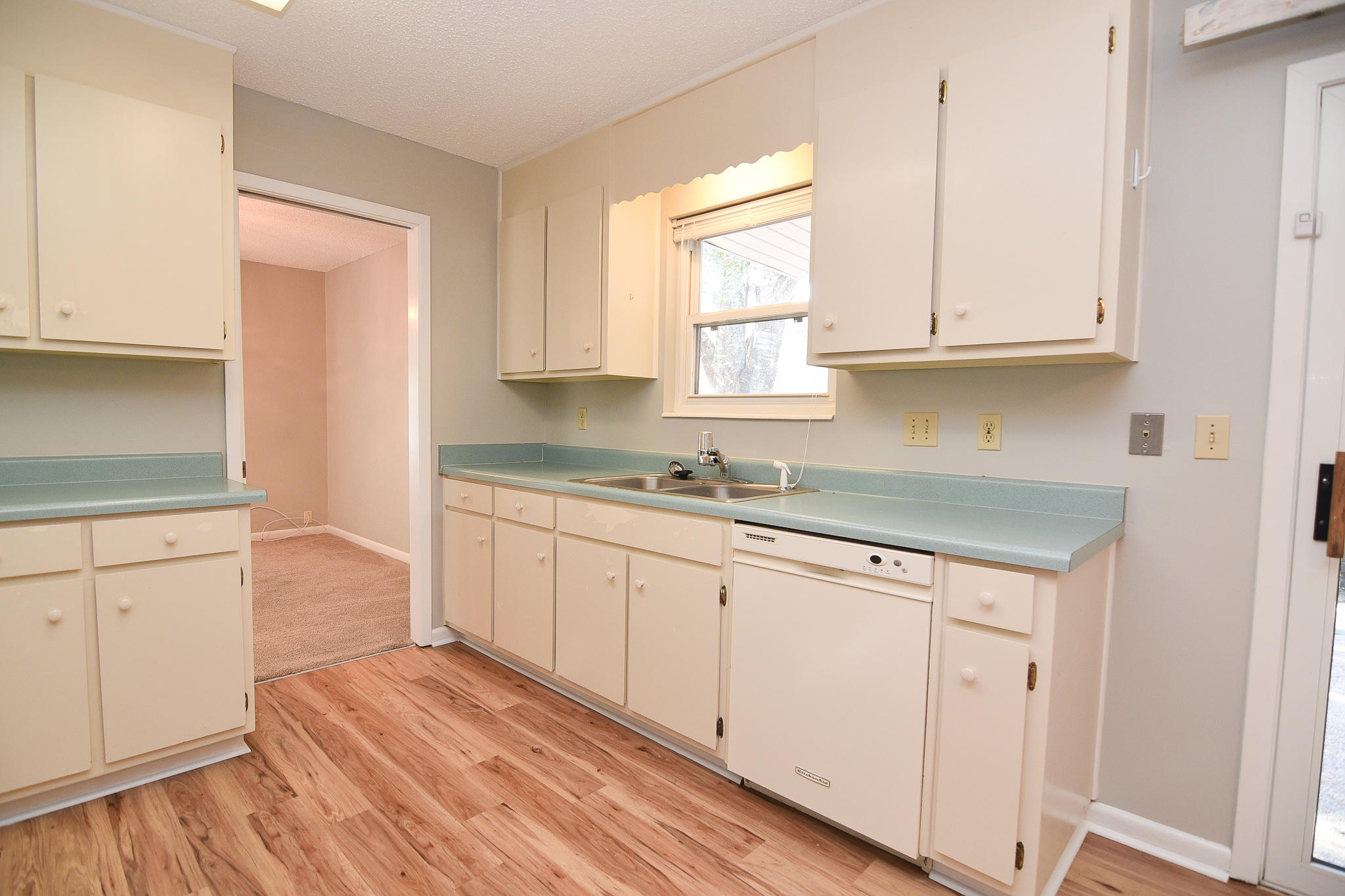 PALM ESTATES UNIT 4 - Residential