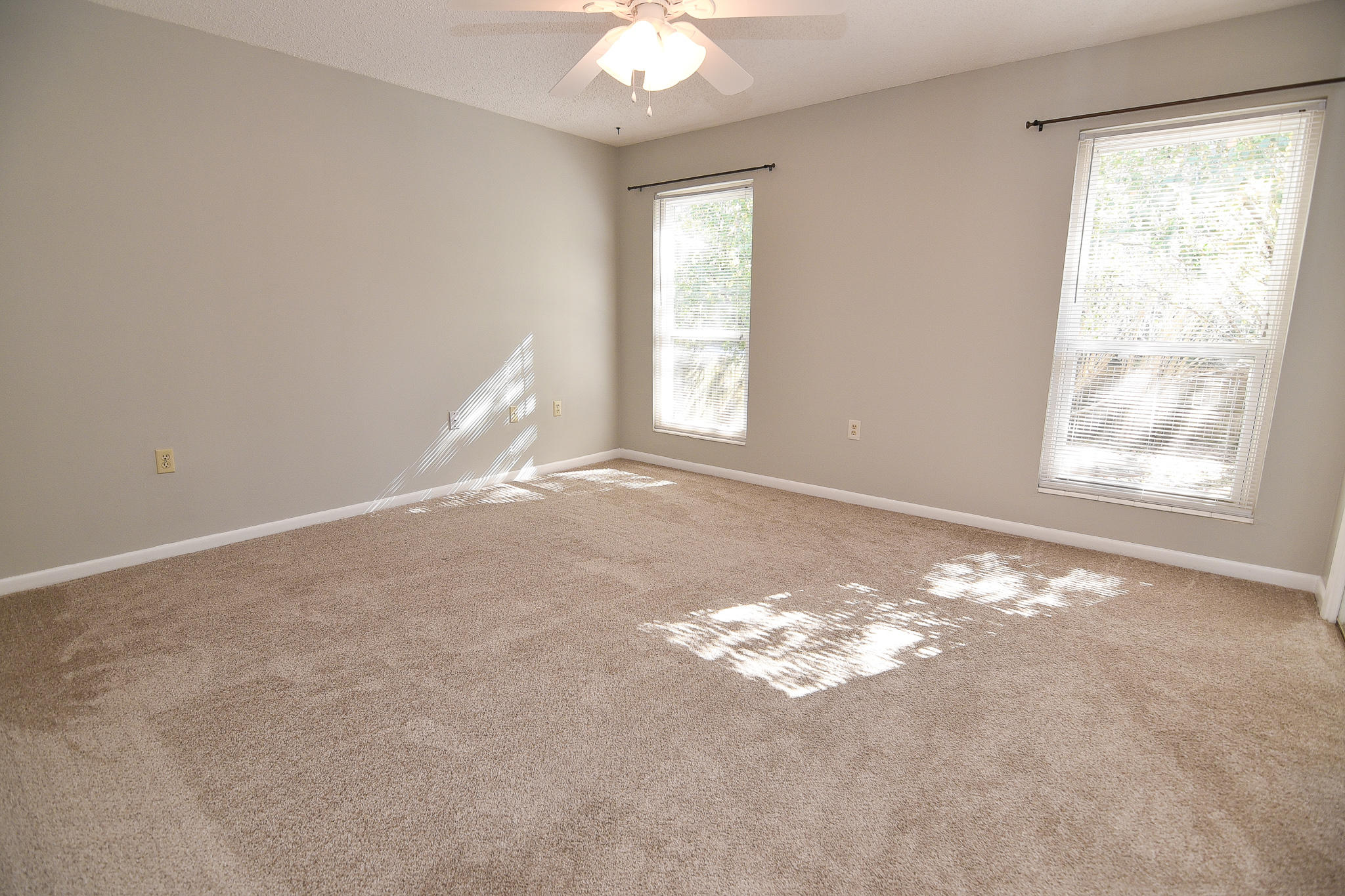 PALM ESTATES UNIT 4 - Residential