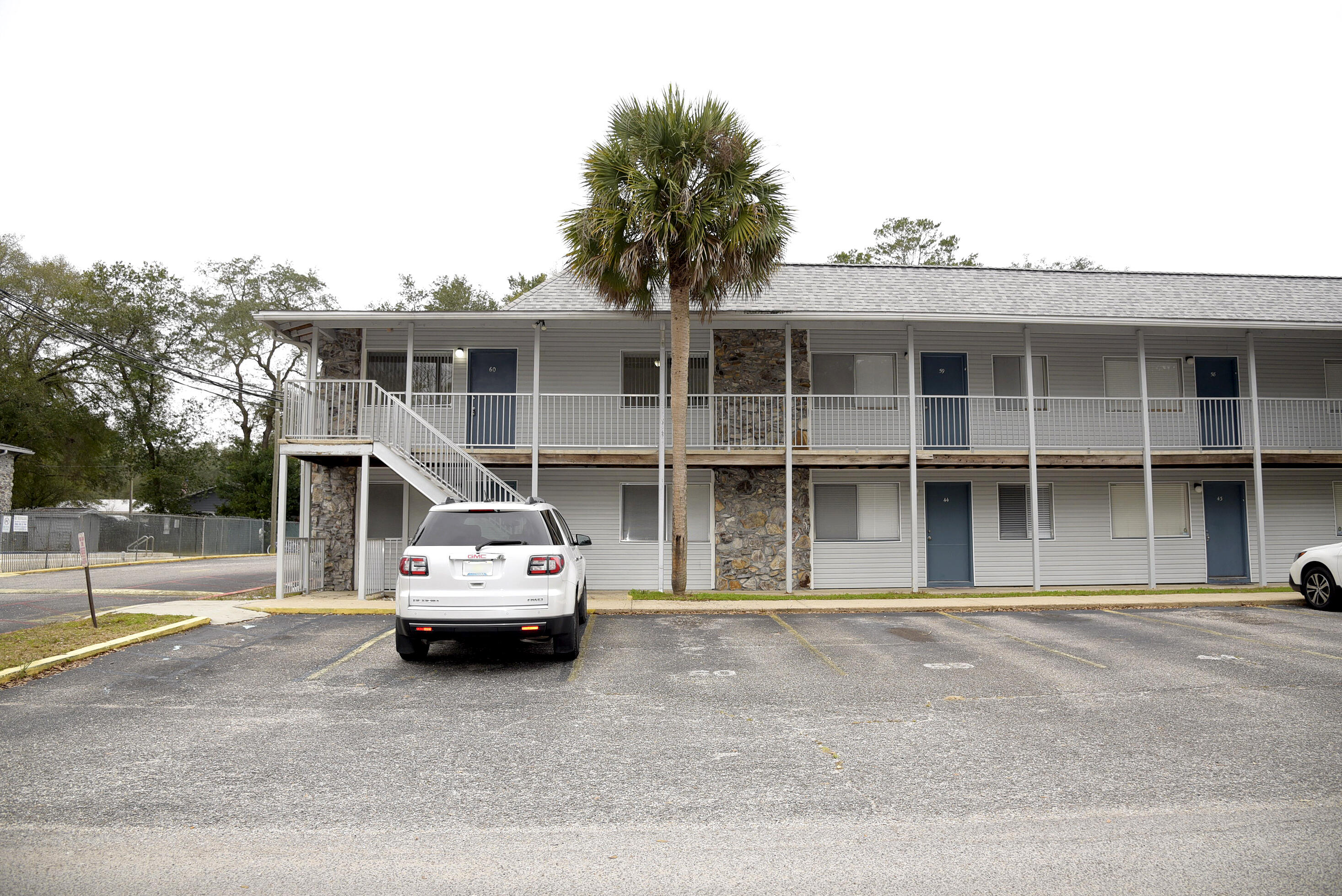 2 bedroom unit in College Park Condos within close proximity to Northwest Florida State College, Eglin AFB, EOD School & beaches. This unit has easy care laminate in main living area and carpeted bedrooms. Kitchen features stove/oven, dishwasher, built-in microwave and refrigerator. The complex has a pool, laundry facilities and BBQ area. Monthly rent includes water, sewer, trash, outside maintenance & pest control. The complex has a pool, BBQ area and laundry facilities. Sorry, no smoking & no pets allowed. Any person 18 years old or older must apply separately. Tenants required to carry renter's insurance.