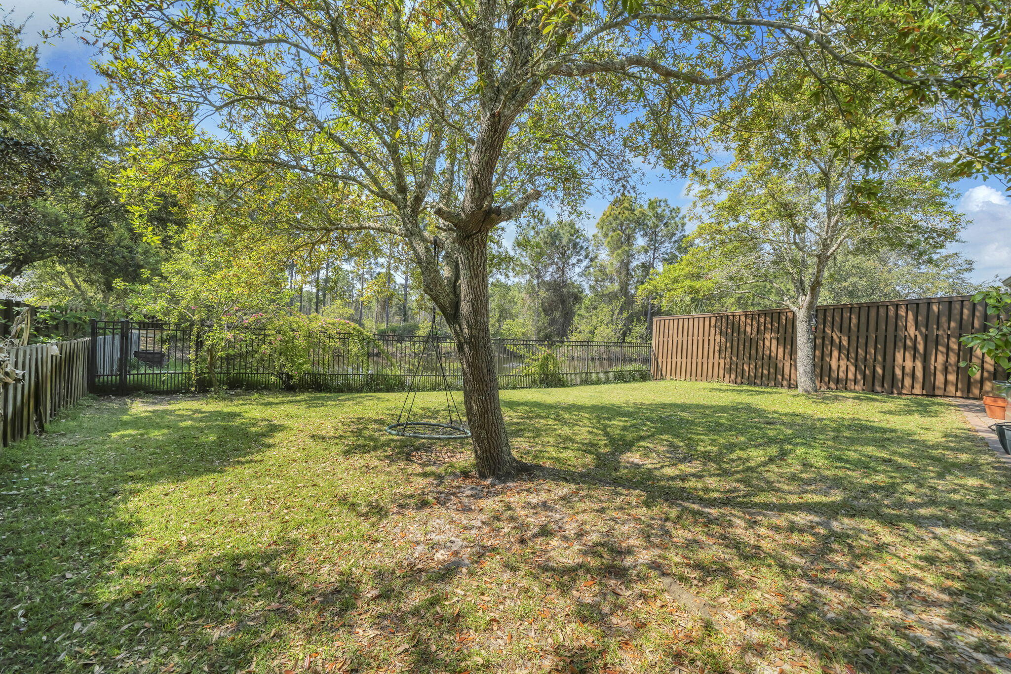 EAGLE BAY - Residential