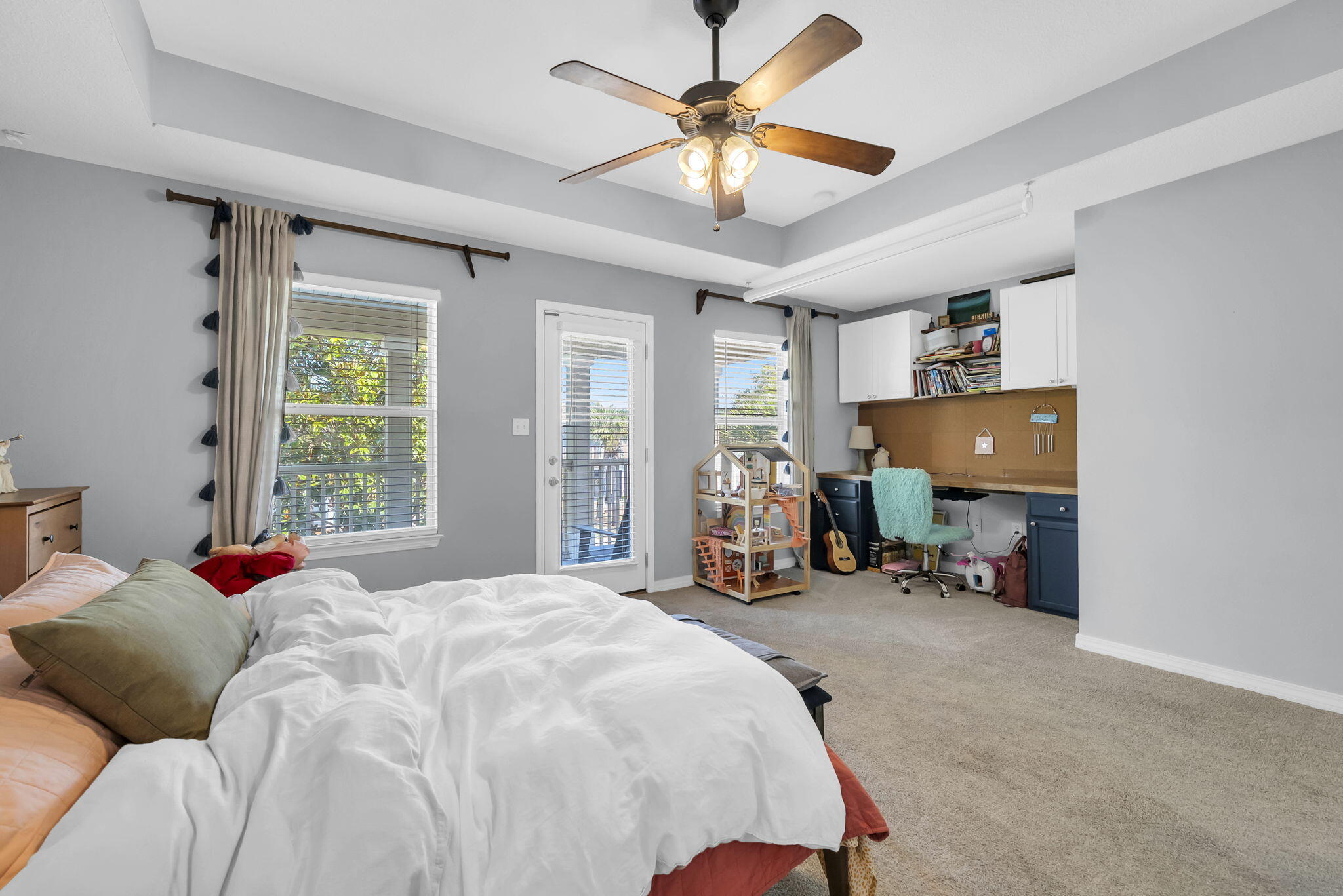 EAGLE BAY - Residential