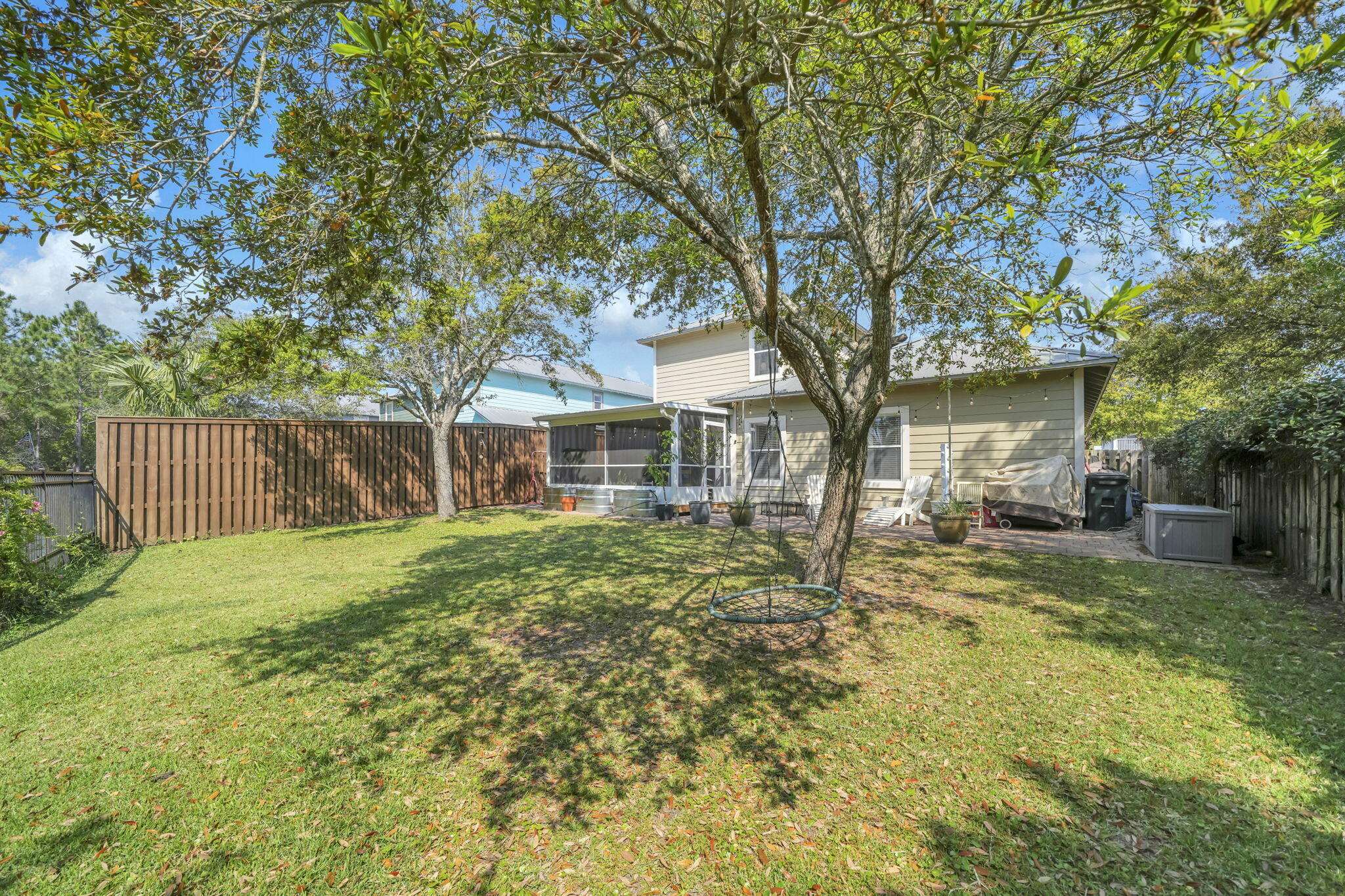 EAGLE BAY - Residential