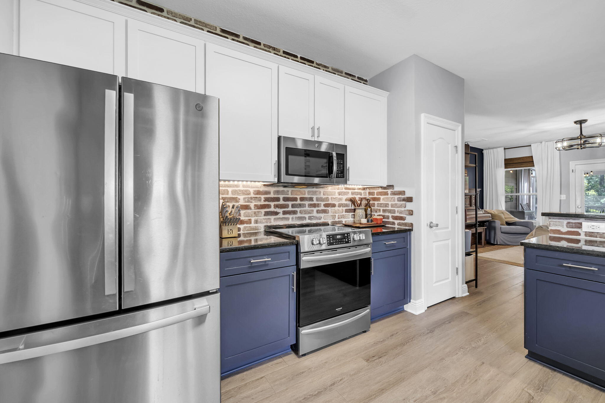 EAGLE BAY - Residential