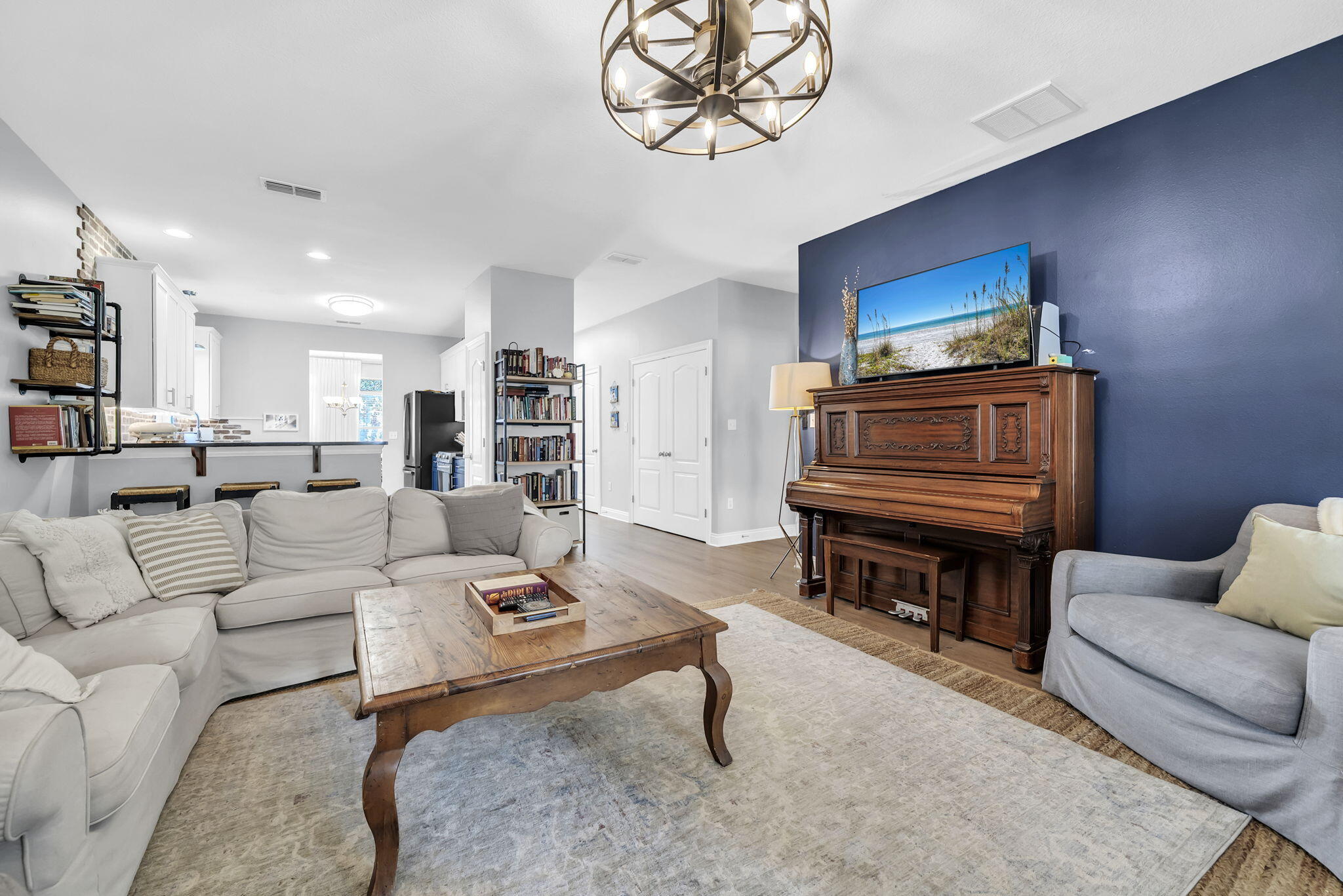 EAGLE BAY - Residential