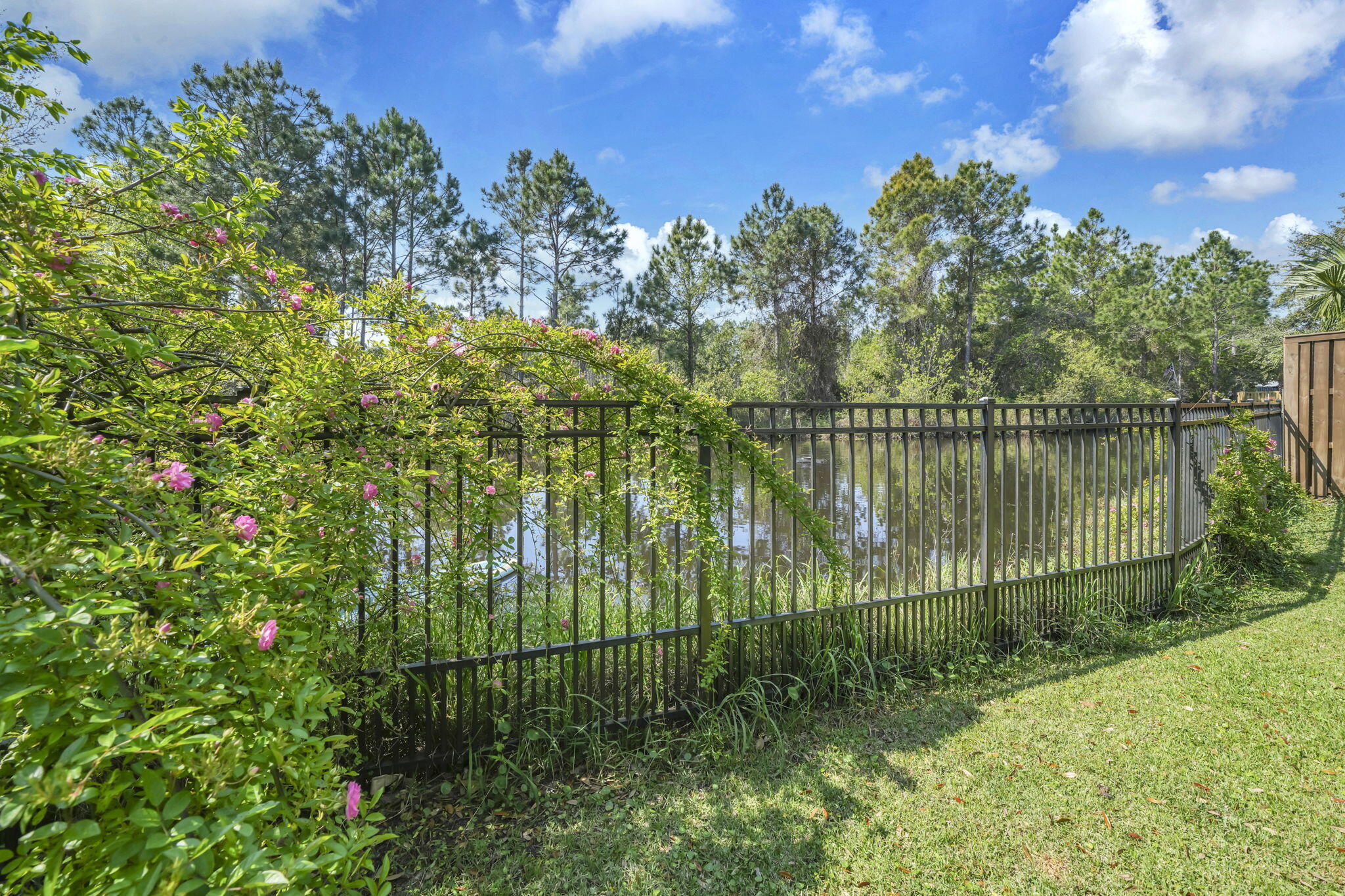 EAGLE BAY - Residential