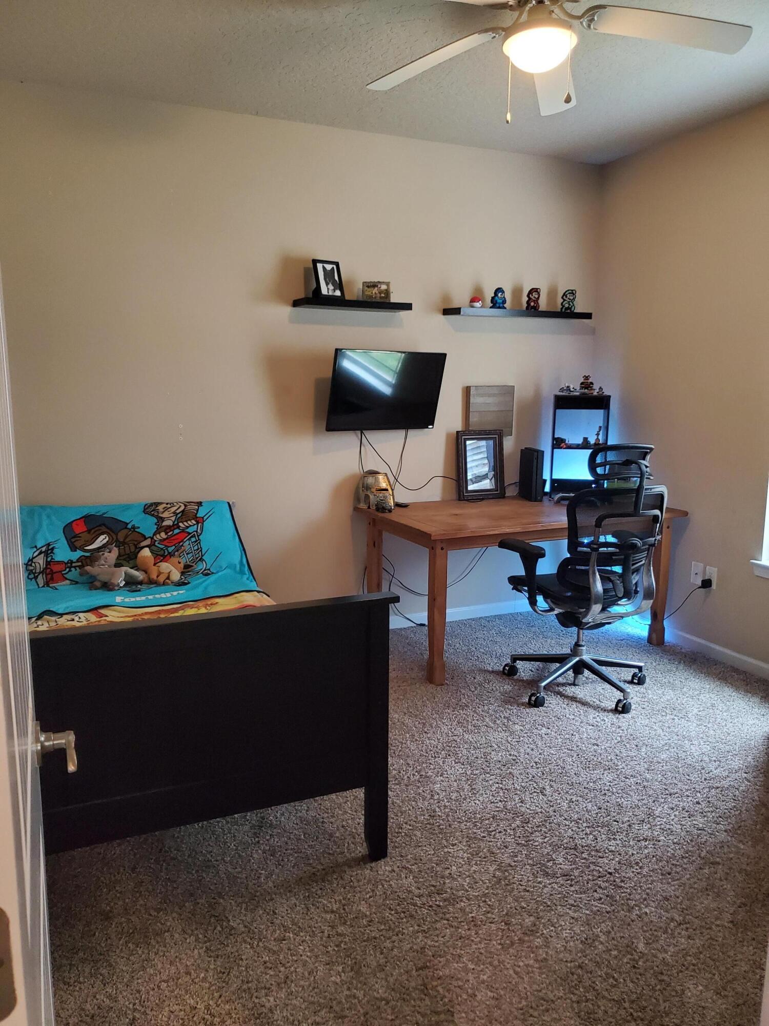 DUGGAN POND ESTATES - Residential