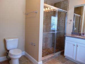 PINEWOOD PRESERVE - Residential Lease