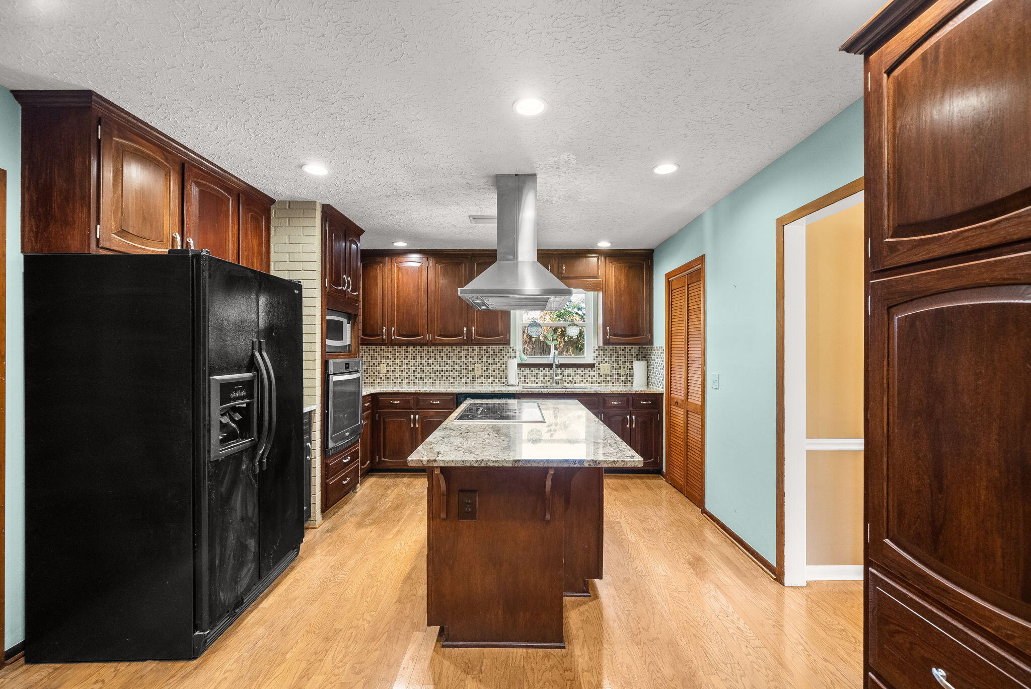 NO RECORDED SUBDIVISION - Residential